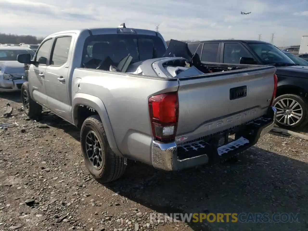 3 Photograph of a damaged car 5TFAZ5CN5MX096204 TOYOTA TACOMA 2021