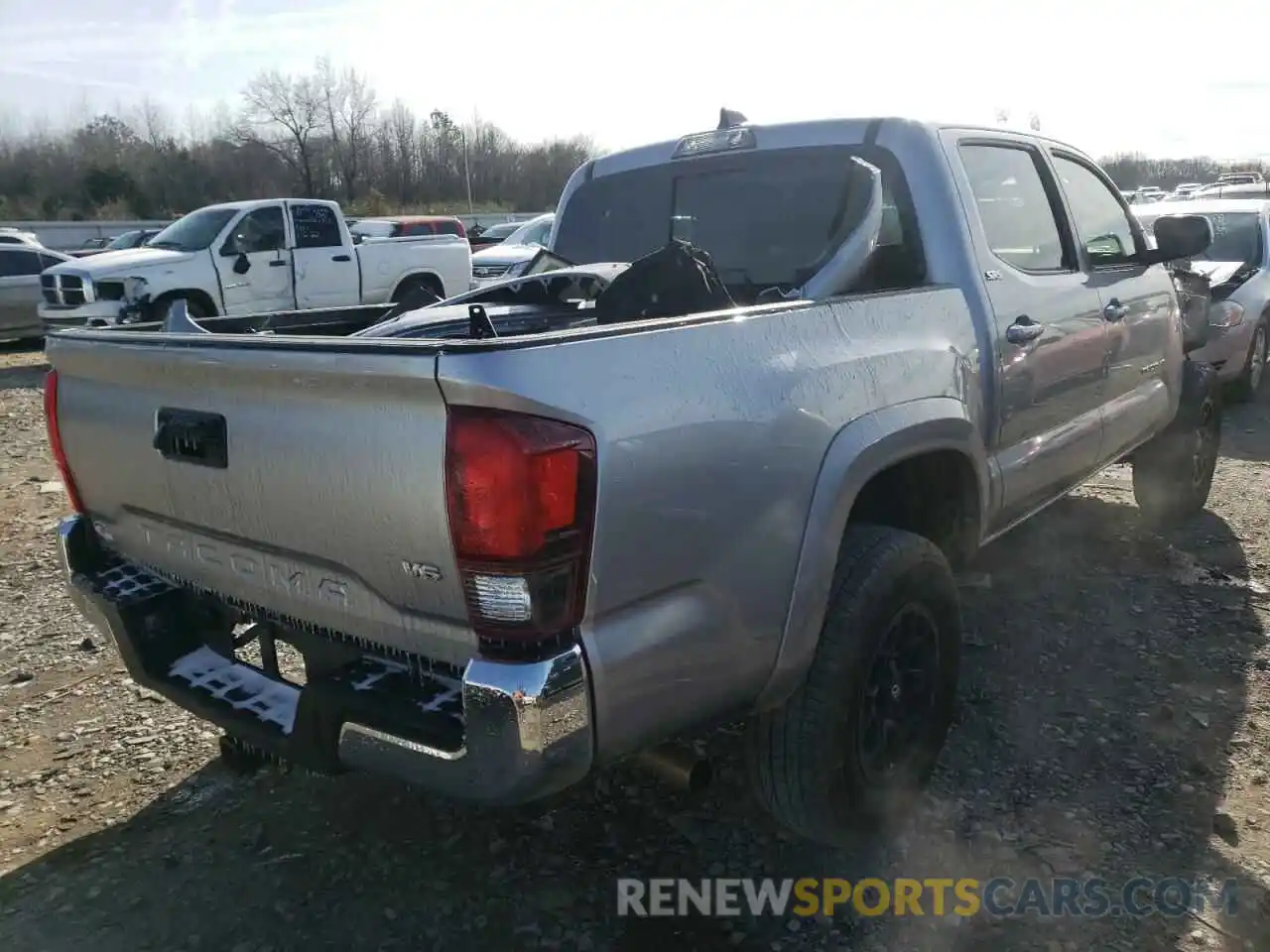 4 Photograph of a damaged car 5TFAZ5CN5MX096204 TOYOTA TACOMA 2021