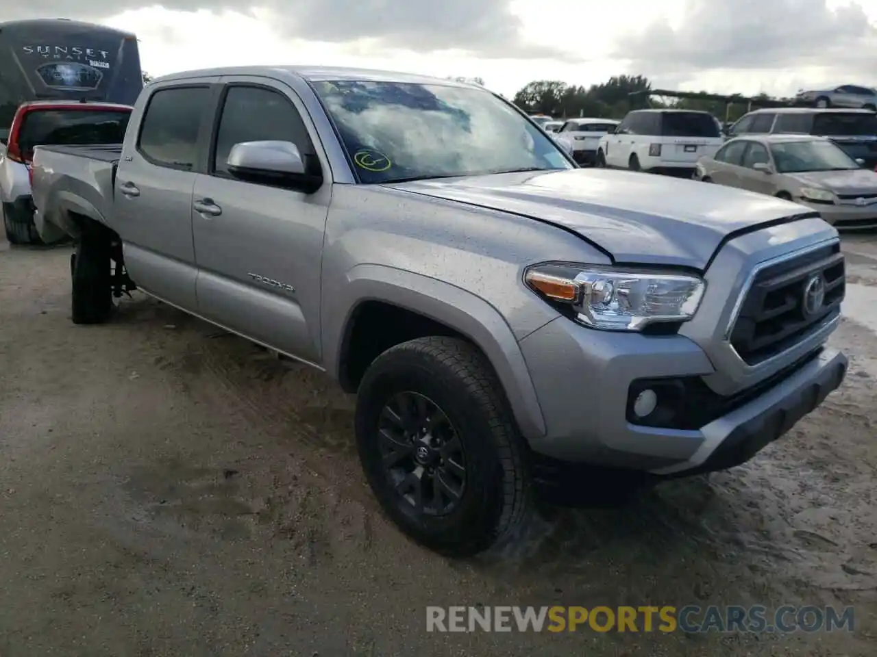 1 Photograph of a damaged car 5TFAZ5CN5MX098146 TOYOTA TACOMA 2021