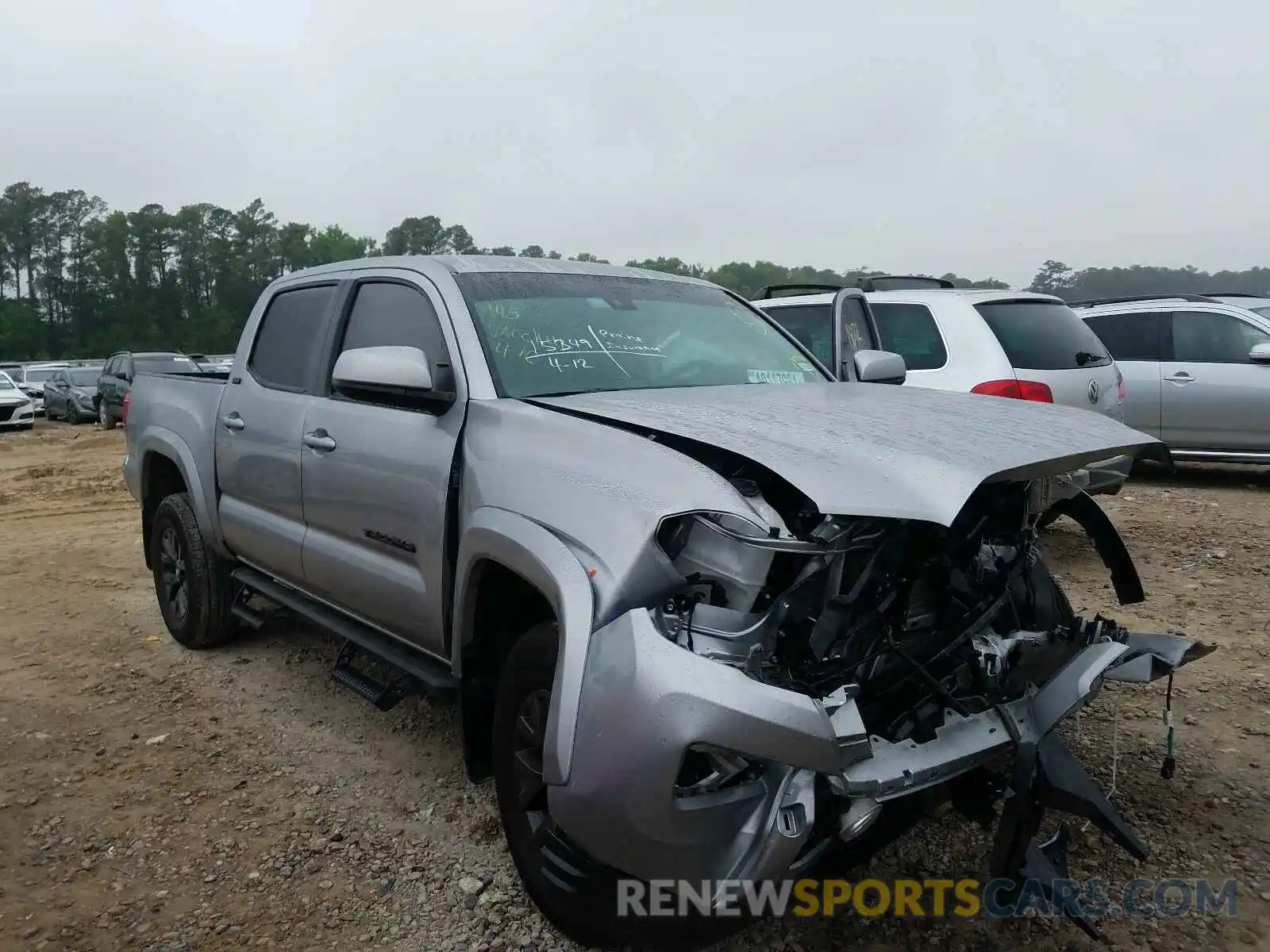 1 Photograph of a damaged car 5TFAZ5CN5MX098745 TOYOTA TACOMA 2021