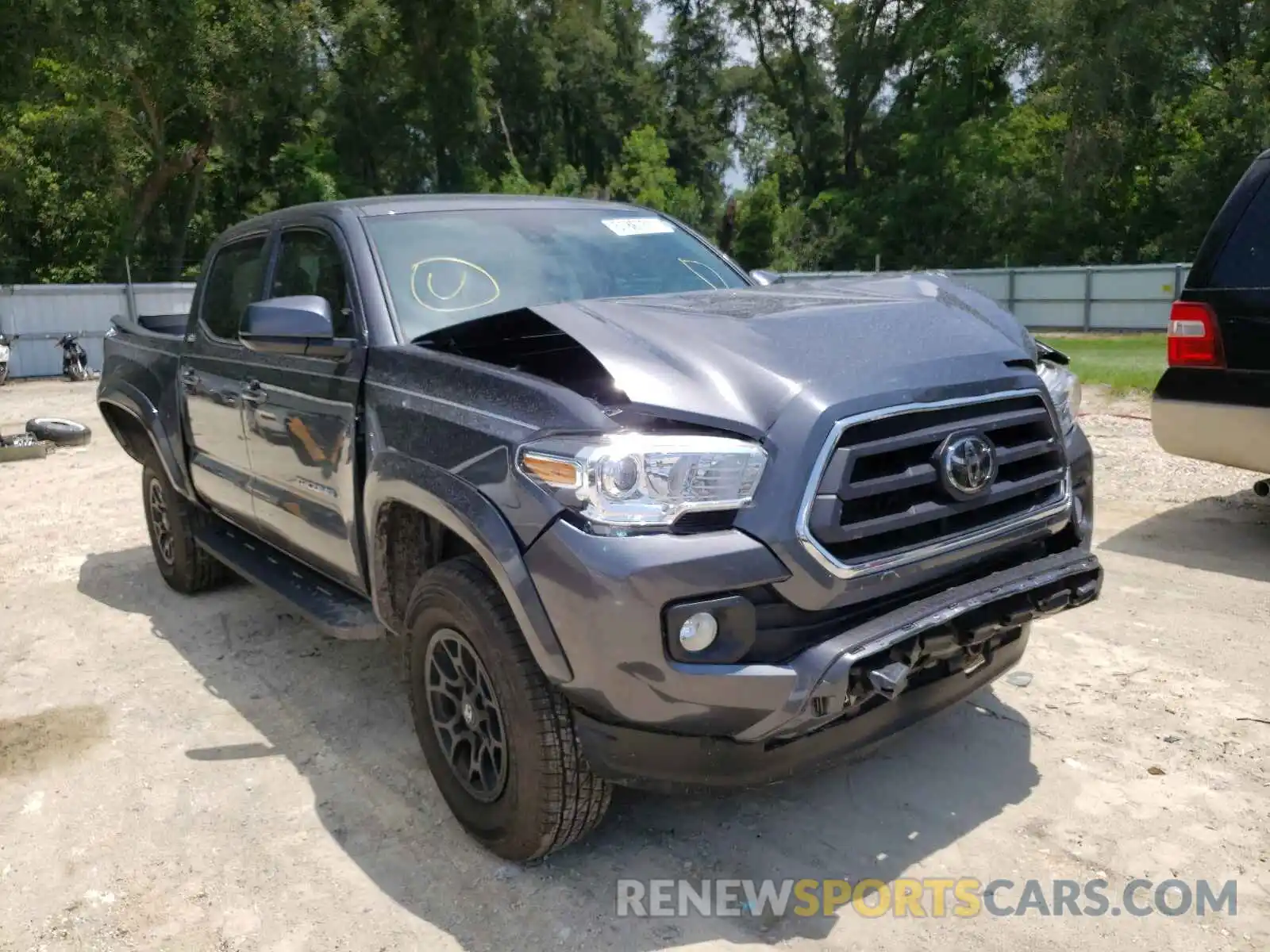 1 Photograph of a damaged car 5TFAZ5CN5MX100168 TOYOTA TACOMA 2021