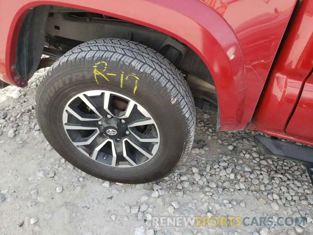 9 Photograph of a damaged car 5TFAZ5CN5MX101336 TOYOTA TACOMA 2021