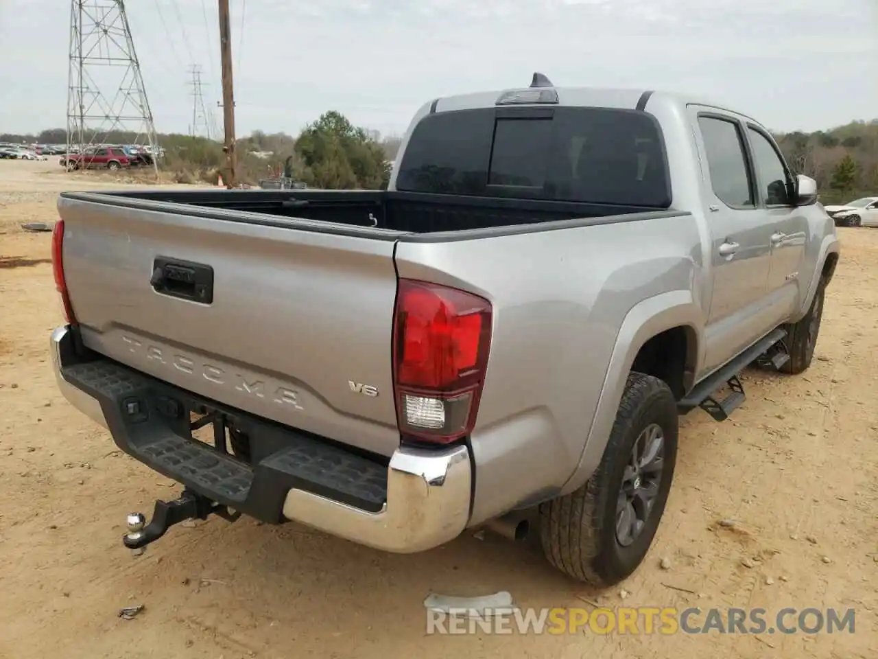 4 Photograph of a damaged car 5TFAZ5CN5MX108710 TOYOTA TACOMA 2021