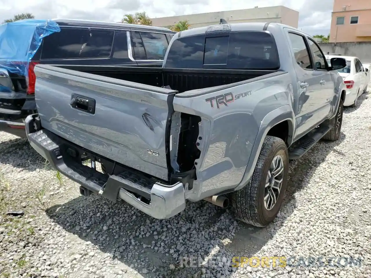 4 Фотография поврежденного автомобиля 5TFAZ5CN5MX110778 TOYOTA TACOMA 2021