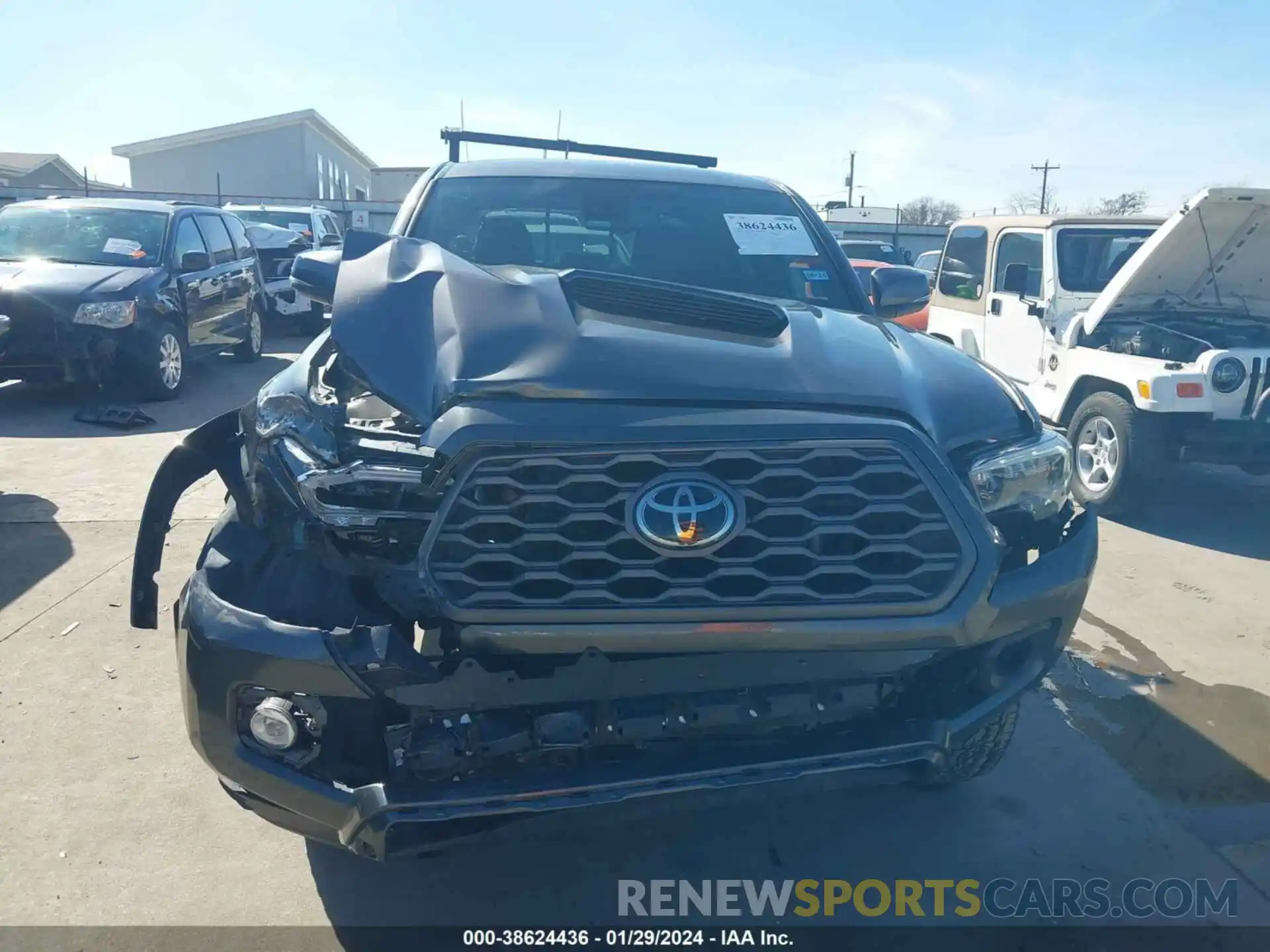 13 Photograph of a damaged car 5TFAZ5CN5MX110862 TOYOTA TACOMA 2021