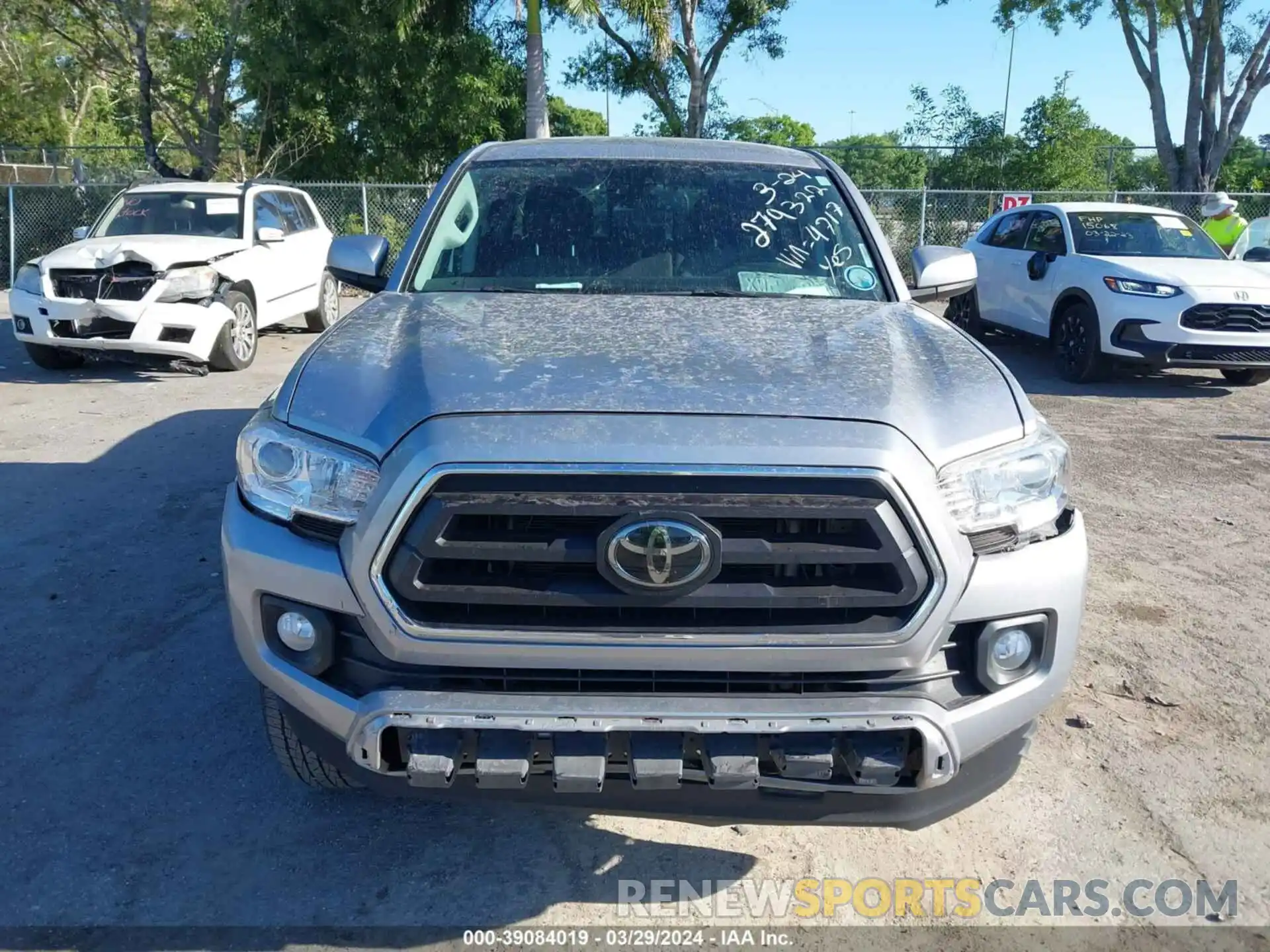 12 Photograph of a damaged car 5TFAZ5CN5MX114717 TOYOTA TACOMA 2021