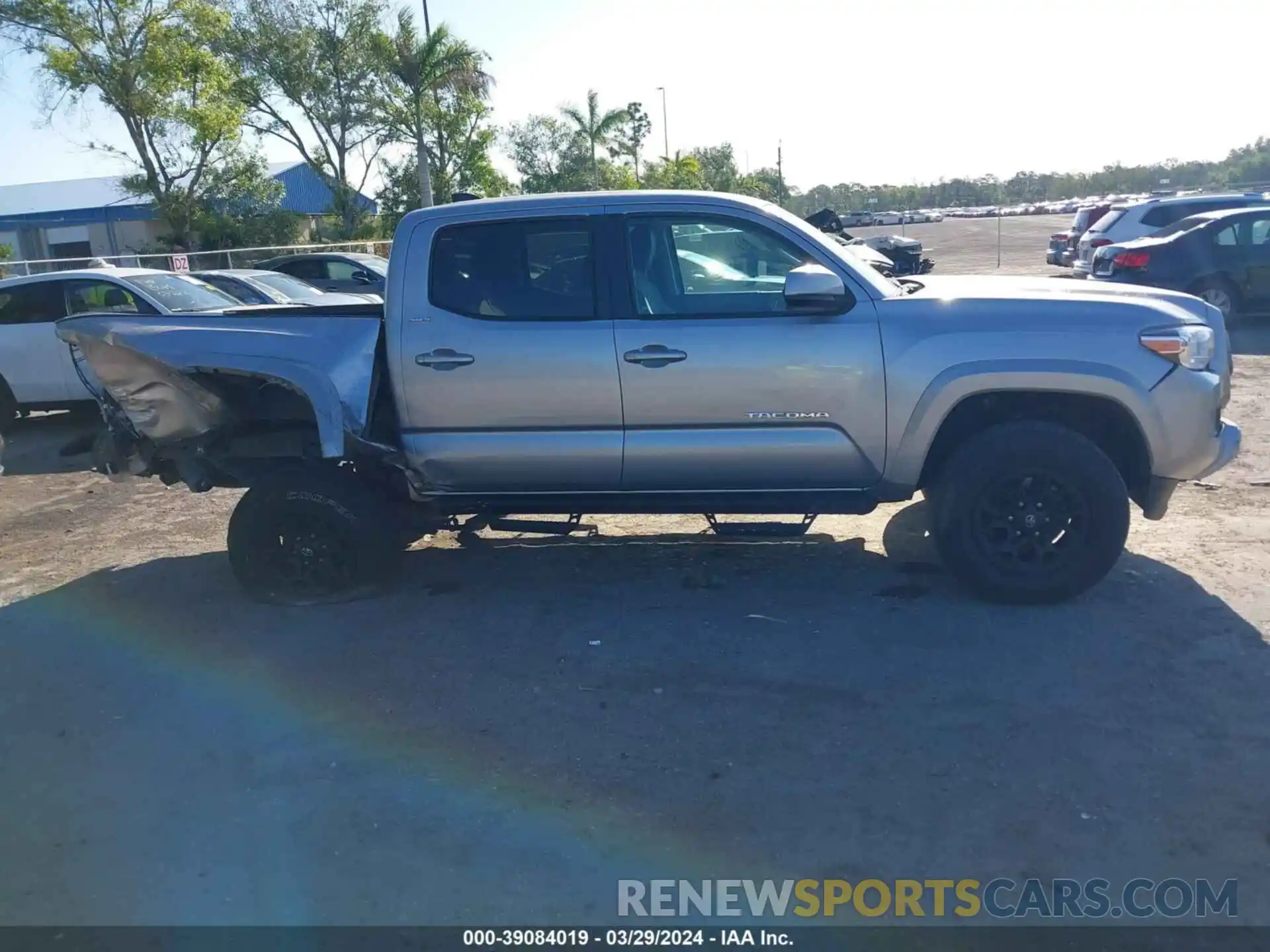 13 Photograph of a damaged car 5TFAZ5CN5MX114717 TOYOTA TACOMA 2021