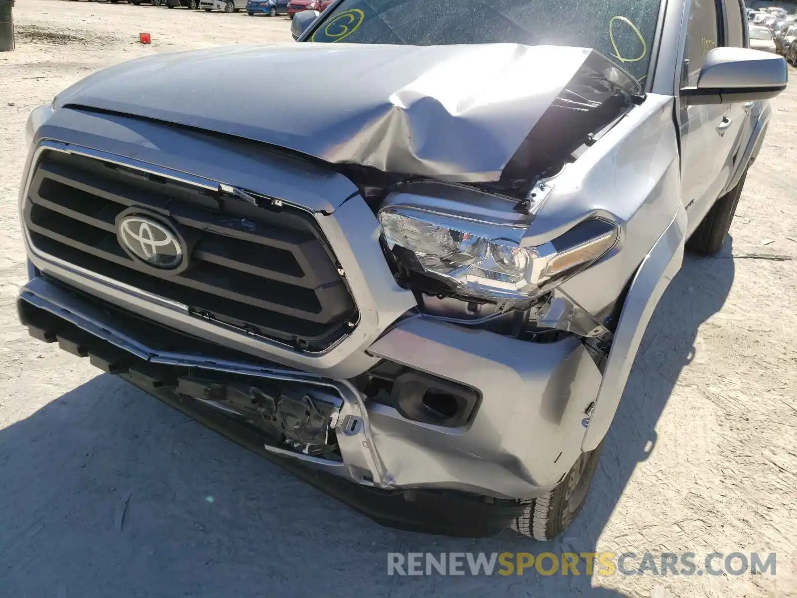 9 Photograph of a damaged car 5TFAZ5CN5MX115575 TOYOTA TACOMA 2021