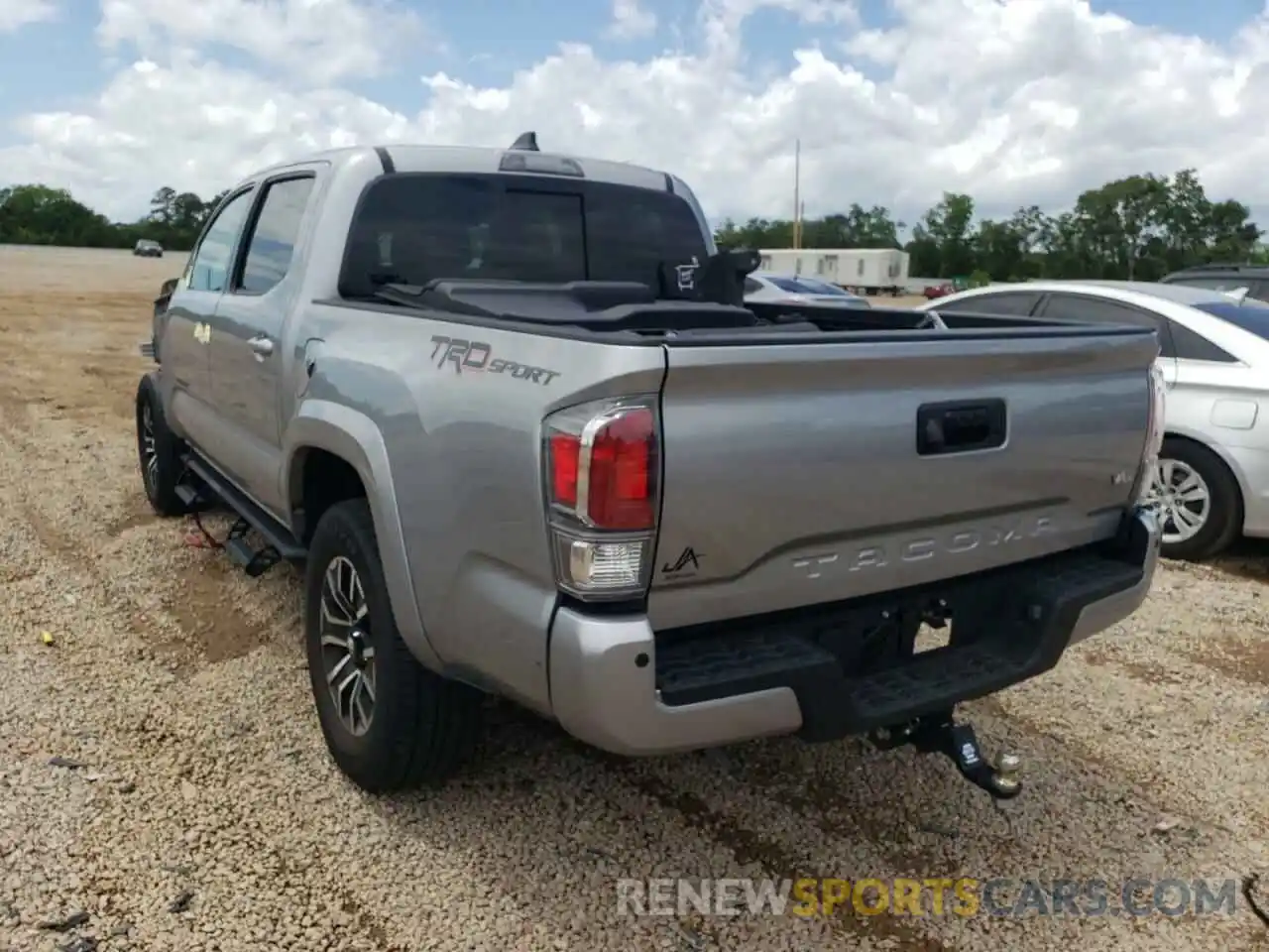 3 Photograph of a damaged car 5TFAZ5CN6MX099645 TOYOTA TACOMA 2021