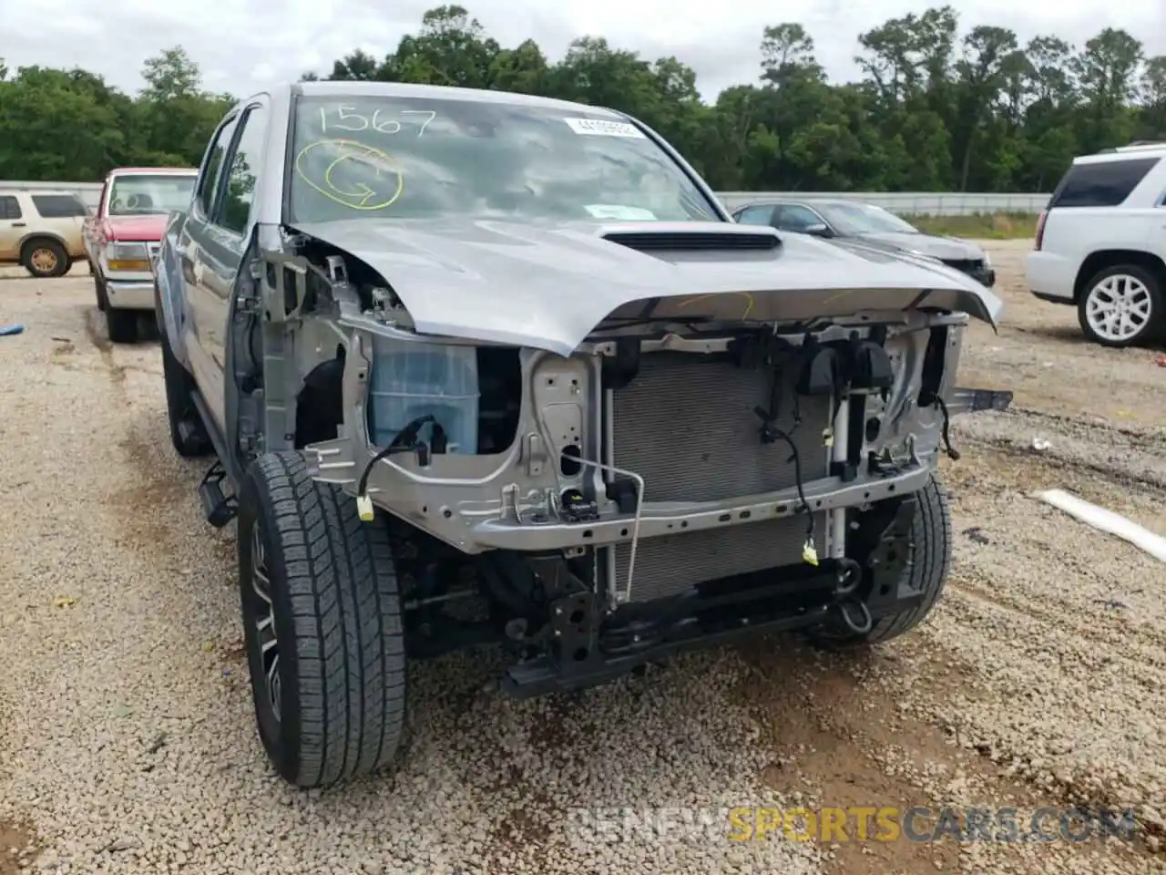 9 Photograph of a damaged car 5TFAZ5CN6MX099645 TOYOTA TACOMA 2021