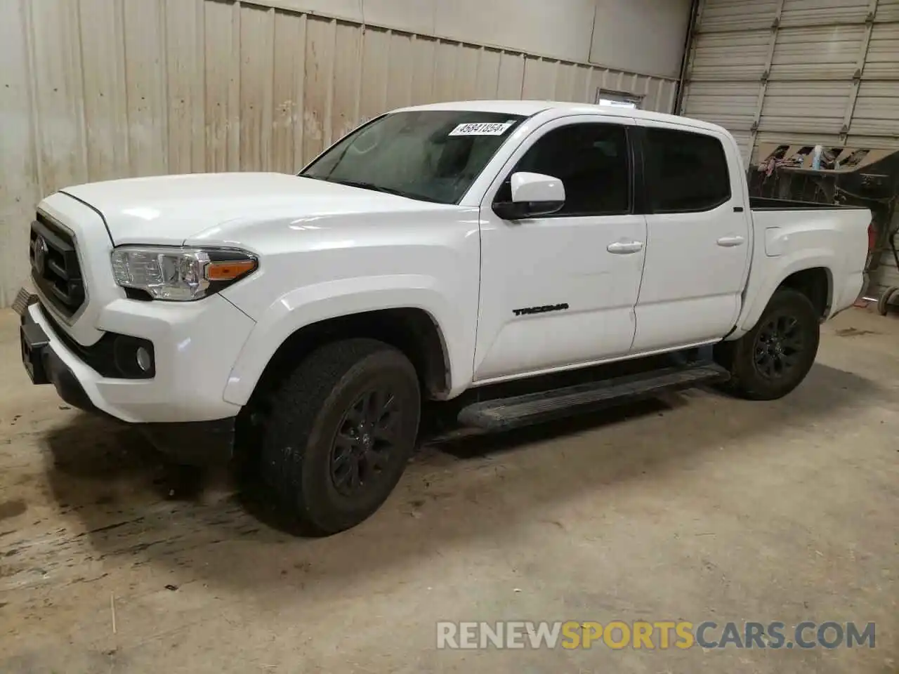 1 Photograph of a damaged car 5TFAZ5CN6MX099659 TOYOTA TACOMA 2021