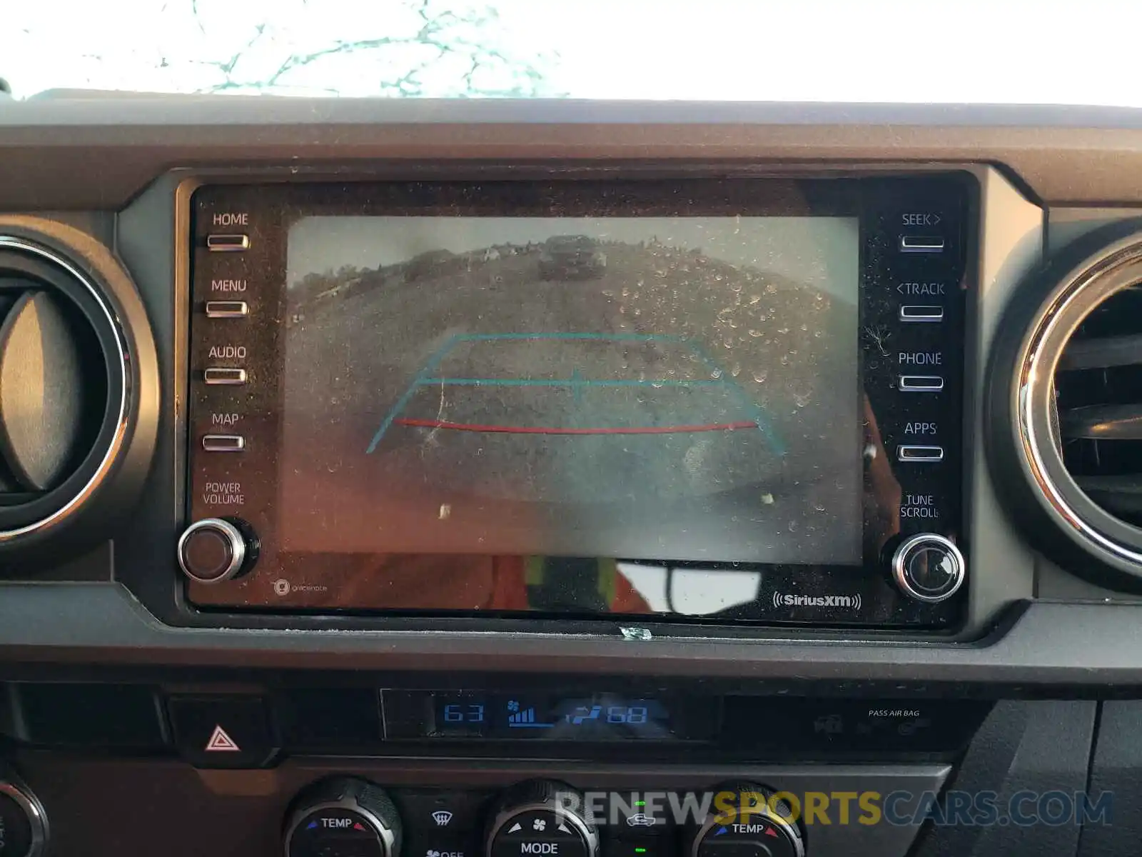 9 Photograph of a damaged car 5TFAZ5CN6MX101149 TOYOTA TACOMA 2021