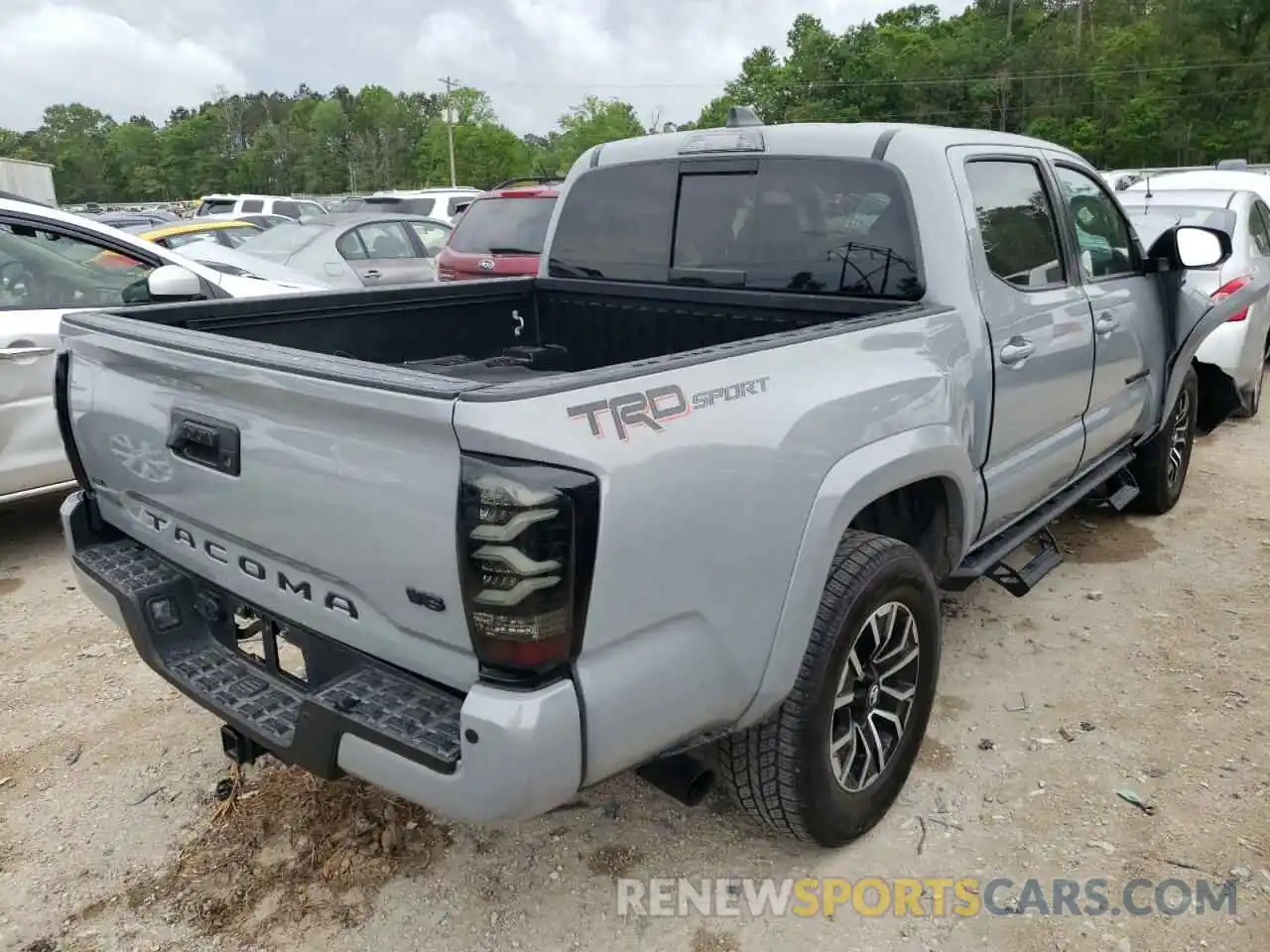 4 Photograph of a damaged car 5TFAZ5CN7MX097144 TOYOTA TACOMA 2021