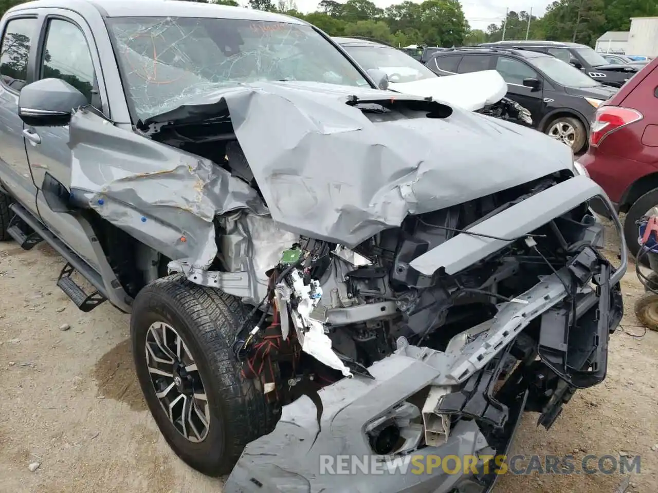 9 Photograph of a damaged car 5TFAZ5CN7MX097144 TOYOTA TACOMA 2021