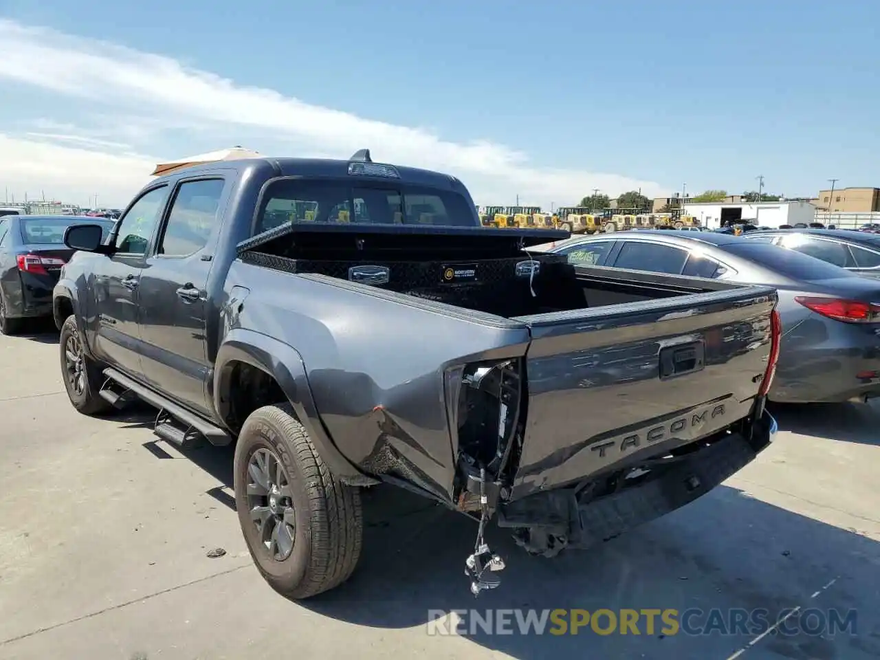 3 Photograph of a damaged car 5TFAZ5CN7MX097435 TOYOTA TACOMA 2021