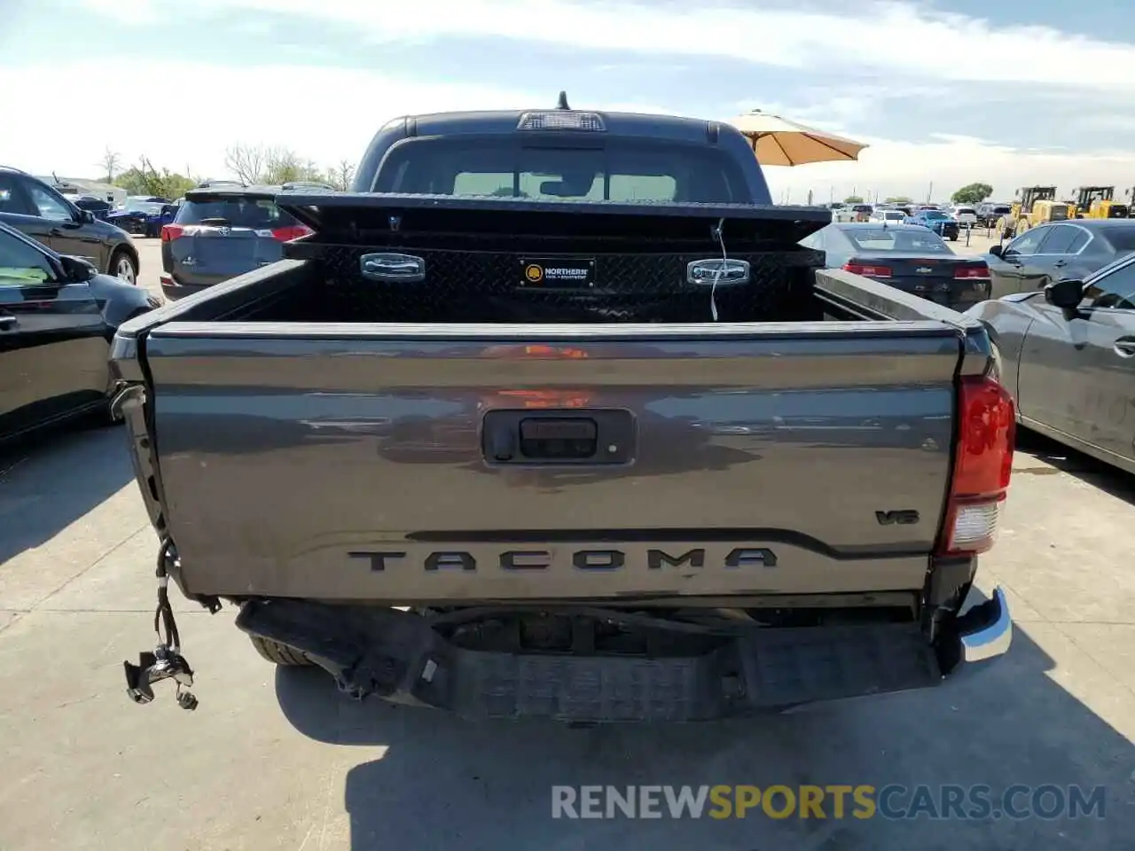 9 Photograph of a damaged car 5TFAZ5CN7MX097435 TOYOTA TACOMA 2021