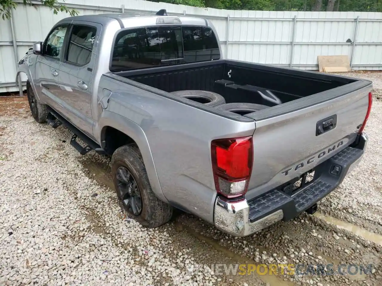 3 Photograph of a damaged car 5TFAZ5CN7MX109955 TOYOTA TACOMA 2021