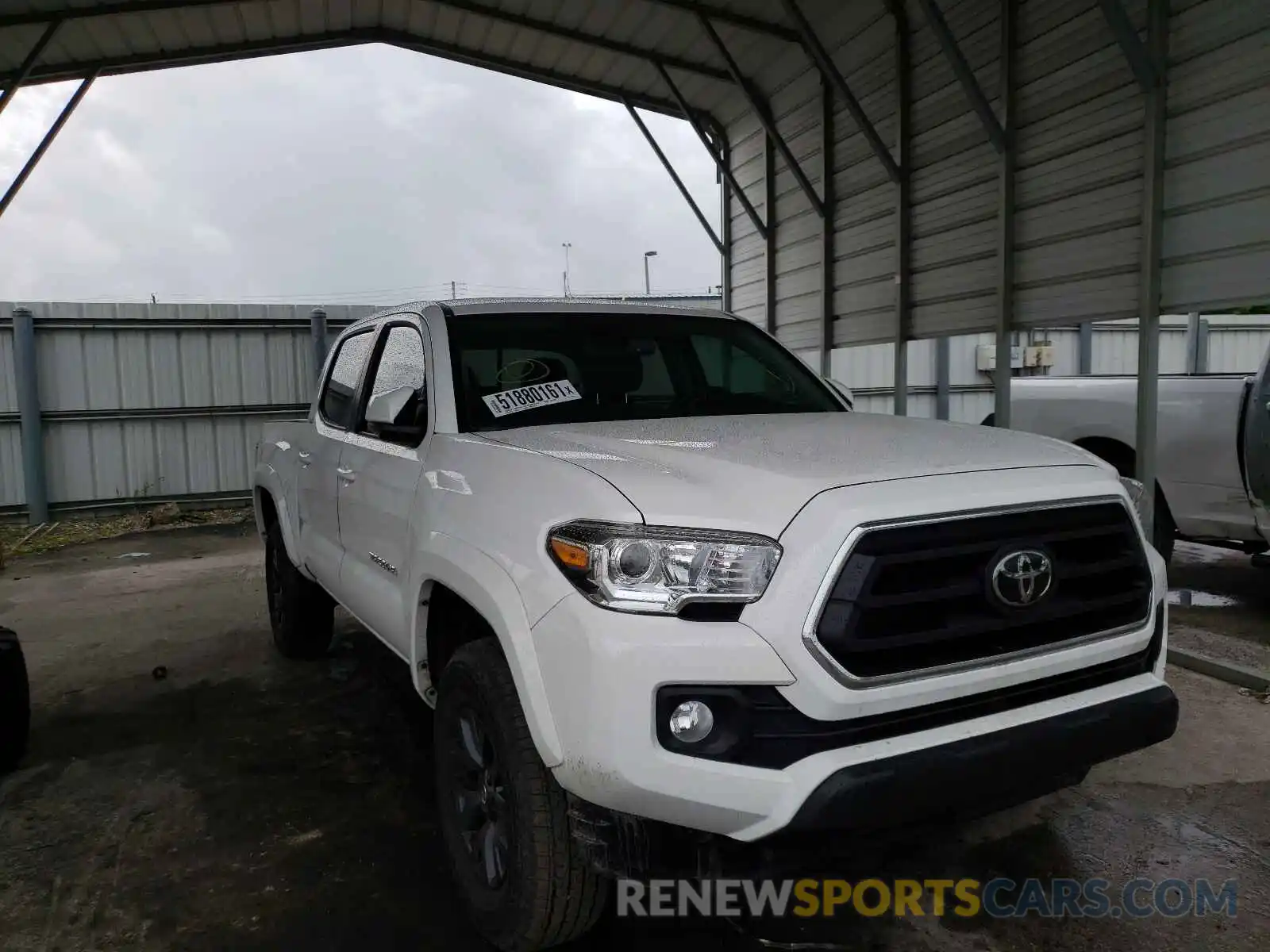 1 Photograph of a damaged car 5TFAZ5CN7MX110331 TOYOTA TACOMA 2021