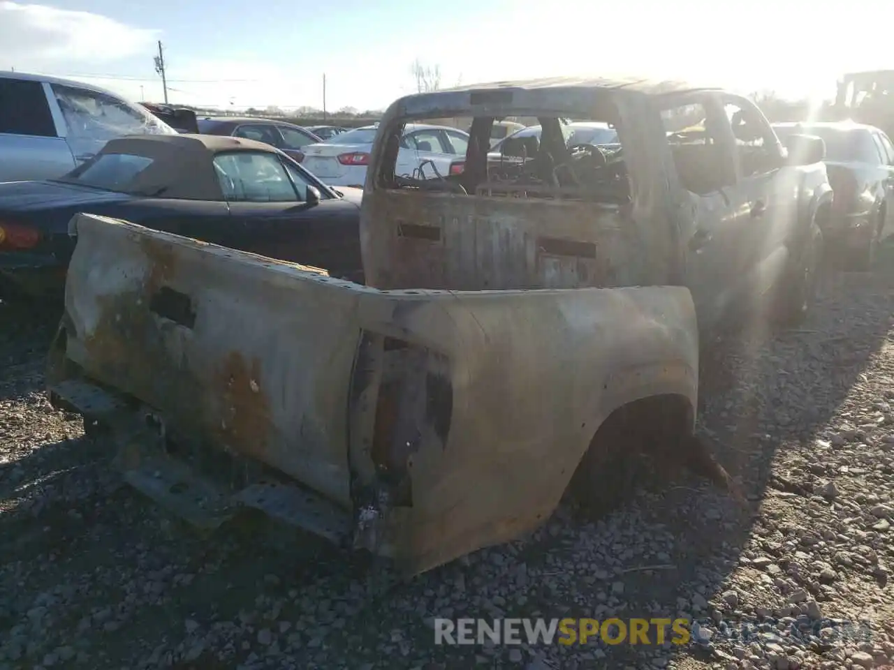 4 Photograph of a damaged car 5TFAZ5CN8MX096262 TOYOTA TACOMA 2021