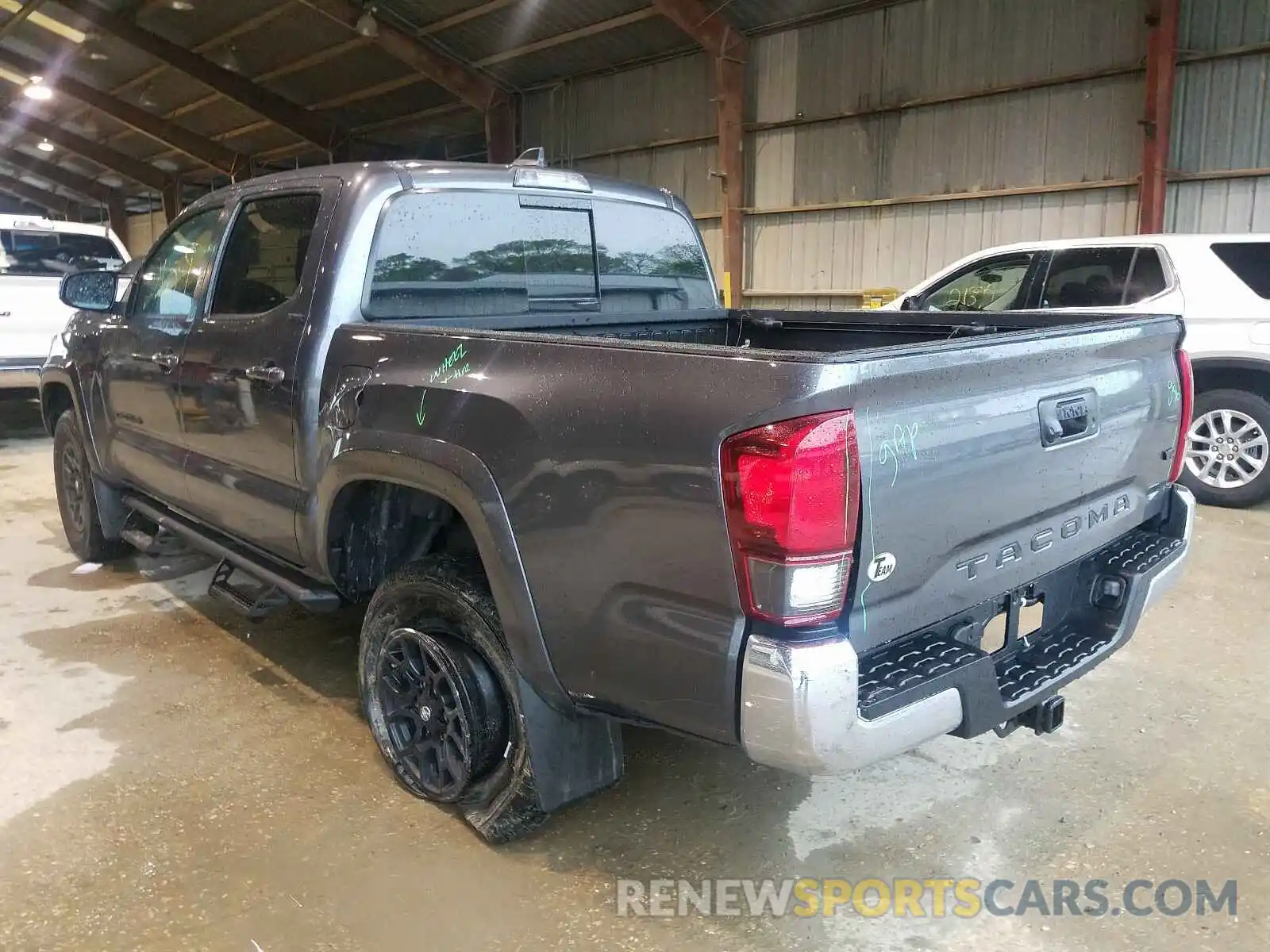 3 Photograph of a damaged car 5TFAZ5CN8MX097458 TOYOTA TACOMA 2021