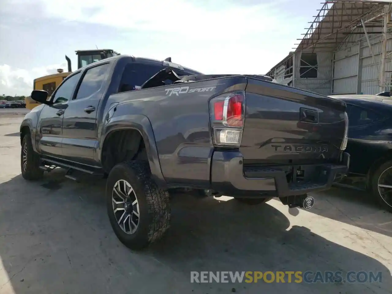 3 Photograph of a damaged car 5TFAZ5CN8MX101766 TOYOTA TACOMA 2021