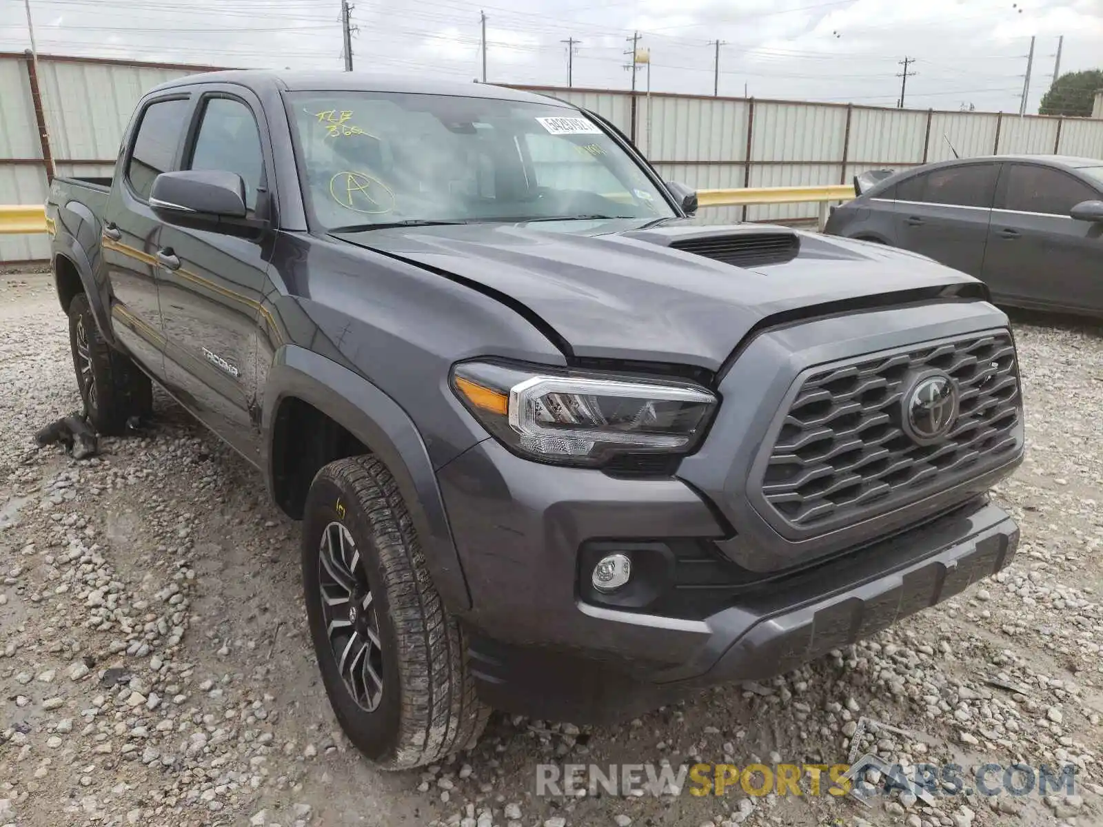 1 Photograph of a damaged car 5TFAZ5CN8MX101931 TOYOTA TACOMA 2021