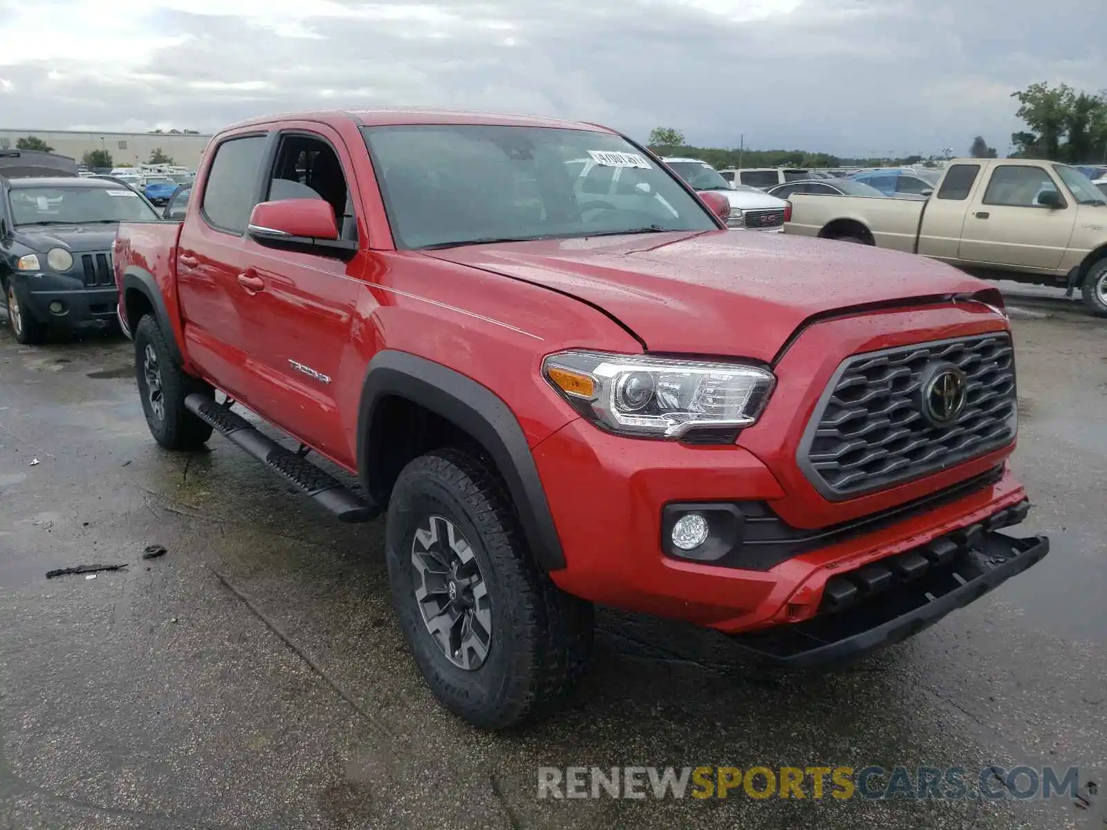 1 Photograph of a damaged car 5TFAZ5CN8MX102769 TOYOTA TACOMA 2021