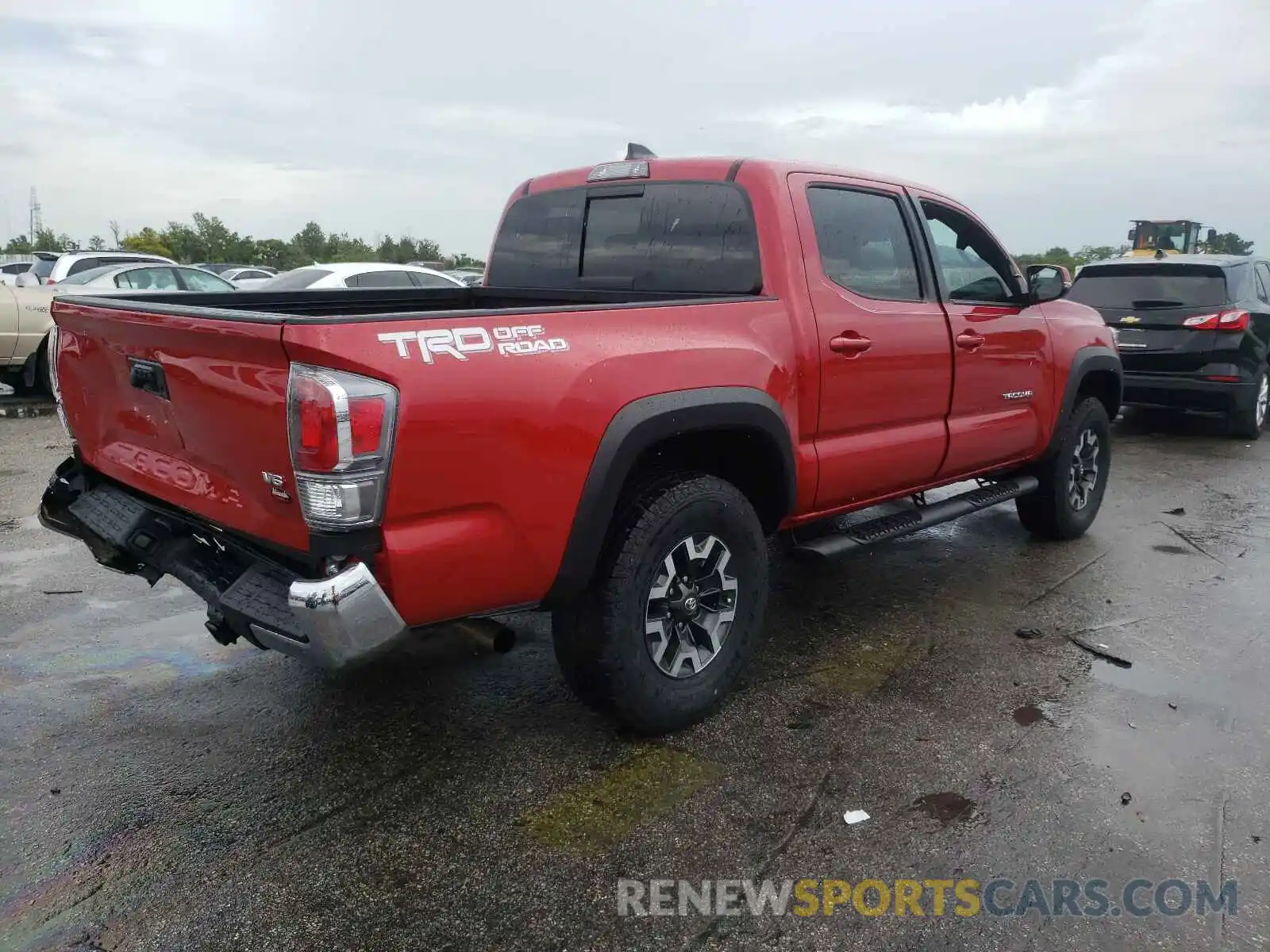 4 Photograph of a damaged car 5TFAZ5CN8MX102769 TOYOTA TACOMA 2021