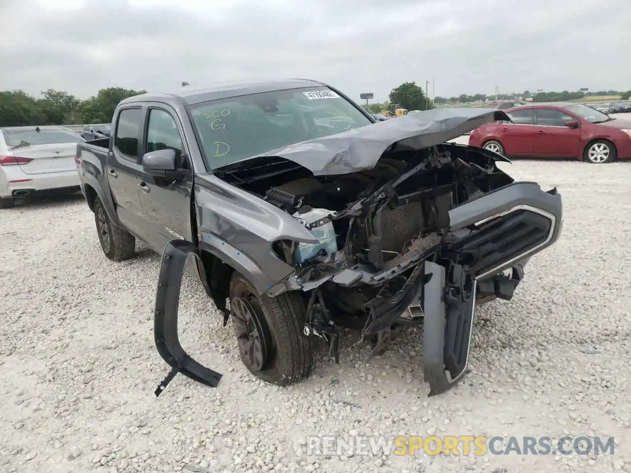 1 Photograph of a damaged car 5TFAZ5CN8MX115862 TOYOTA TACOMA 2021