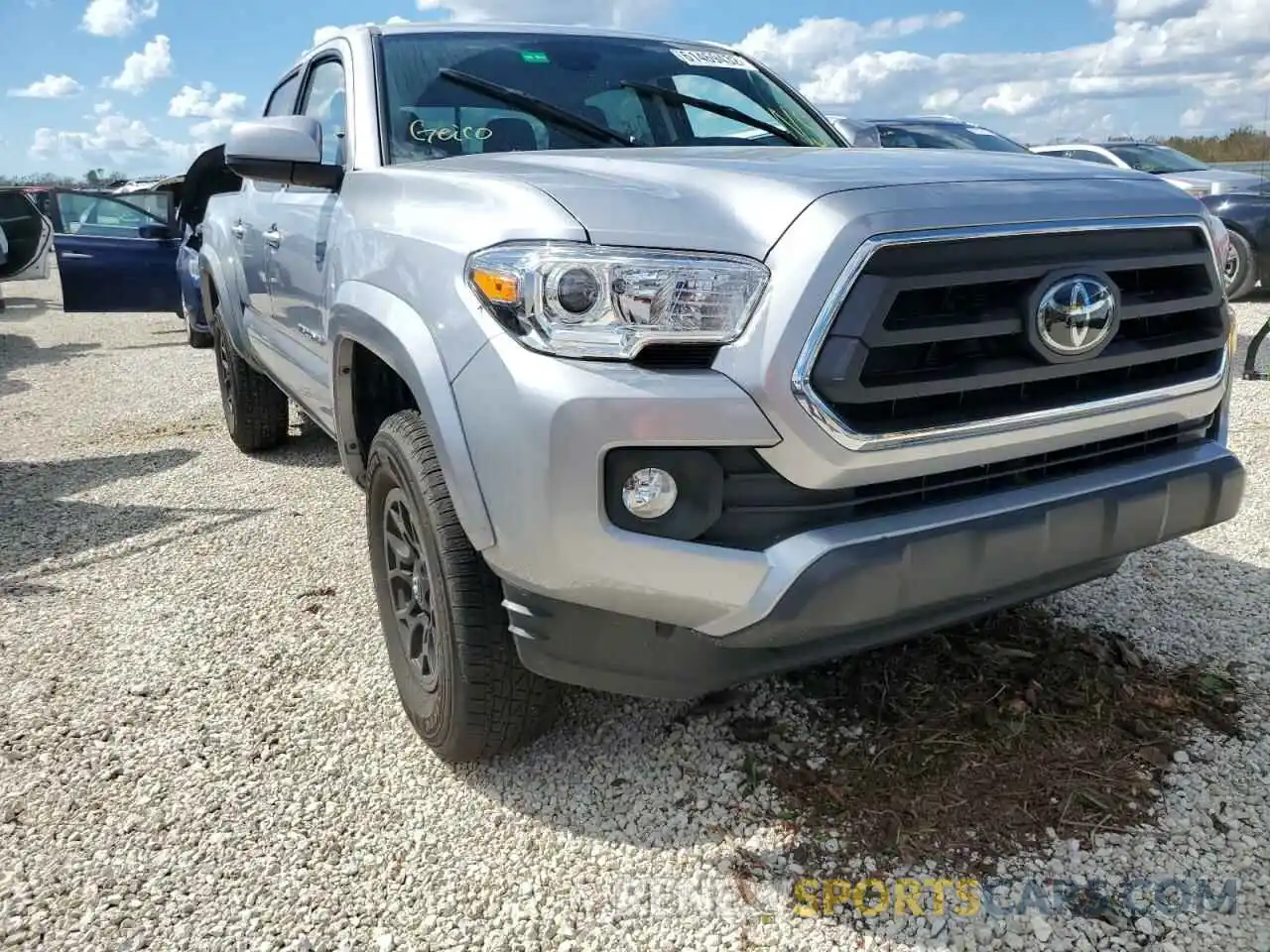 1 Photograph of a damaged car 5TFAZ5CN8MX116025 TOYOTA TACOMA 2021