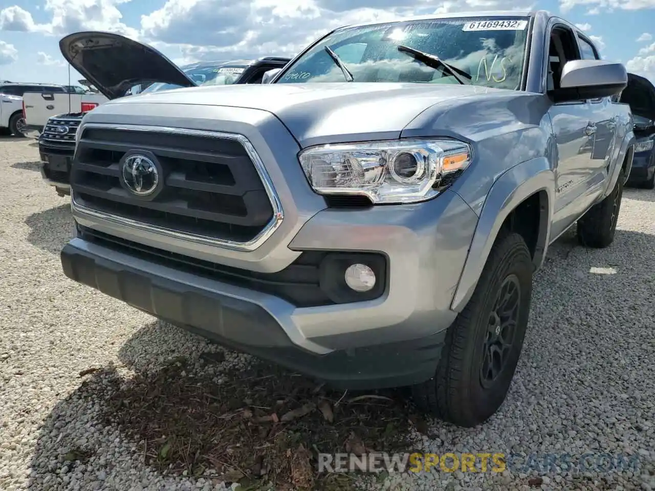 2 Photograph of a damaged car 5TFAZ5CN8MX116025 TOYOTA TACOMA 2021