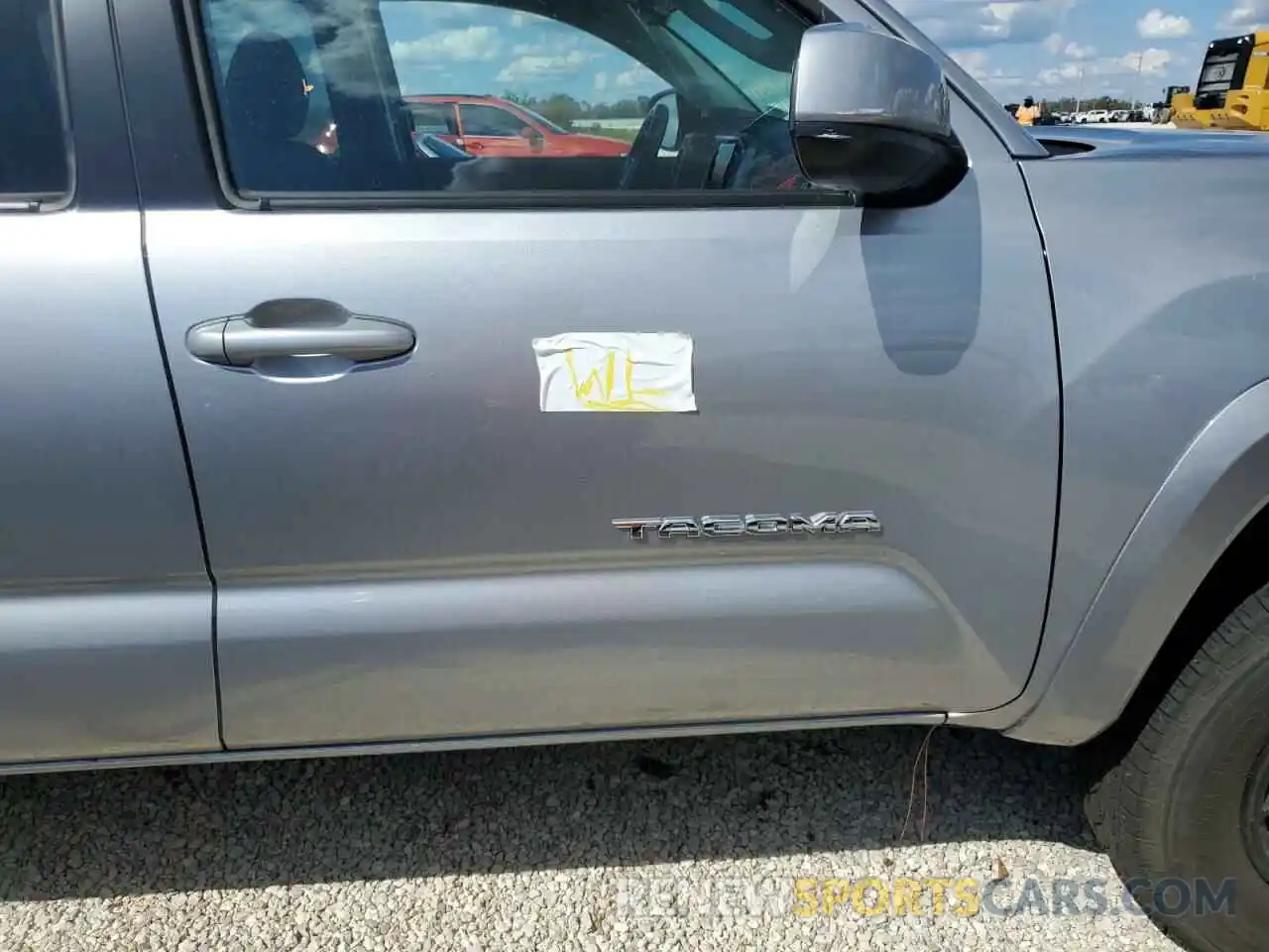 9 Photograph of a damaged car 5TFAZ5CN8MX116025 TOYOTA TACOMA 2021