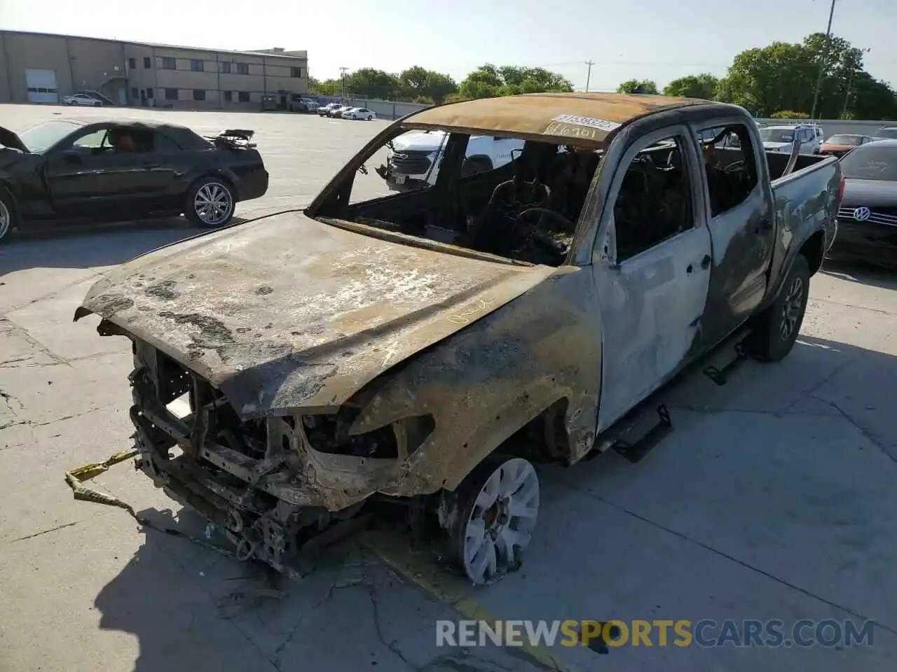 2 Photograph of a damaged car 5TFAZ5CN8MX116901 TOYOTA TACOMA 2021