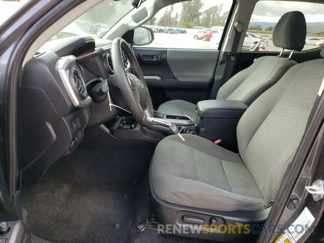 7 Photograph of a damaged car 5TFAZ5CN9MX105695 TOYOTA TACOMA 2021