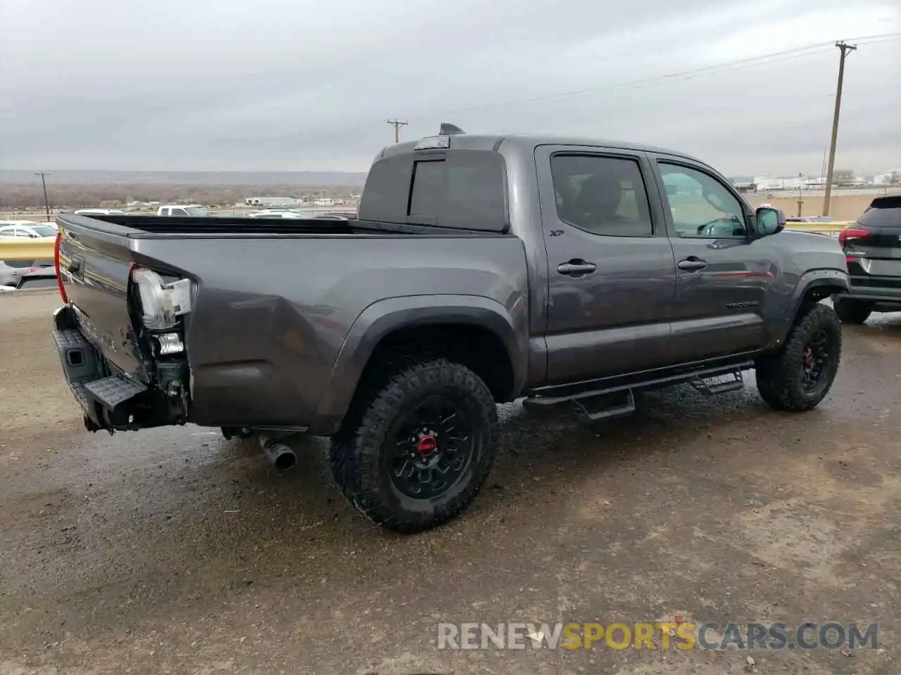 3 Photograph of a damaged car 5TFAZ5CNXMX098546 TOYOTA TACOMA 2021