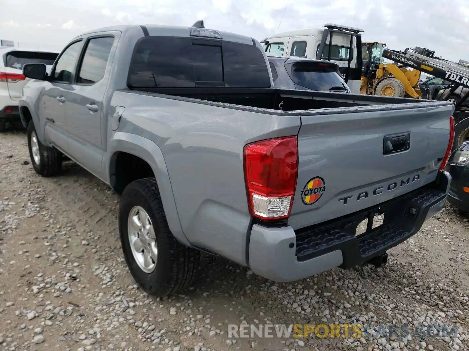 3 Photograph of a damaged car 5TFAZ5CNXMX106029 TOYOTA TACOMA 2021