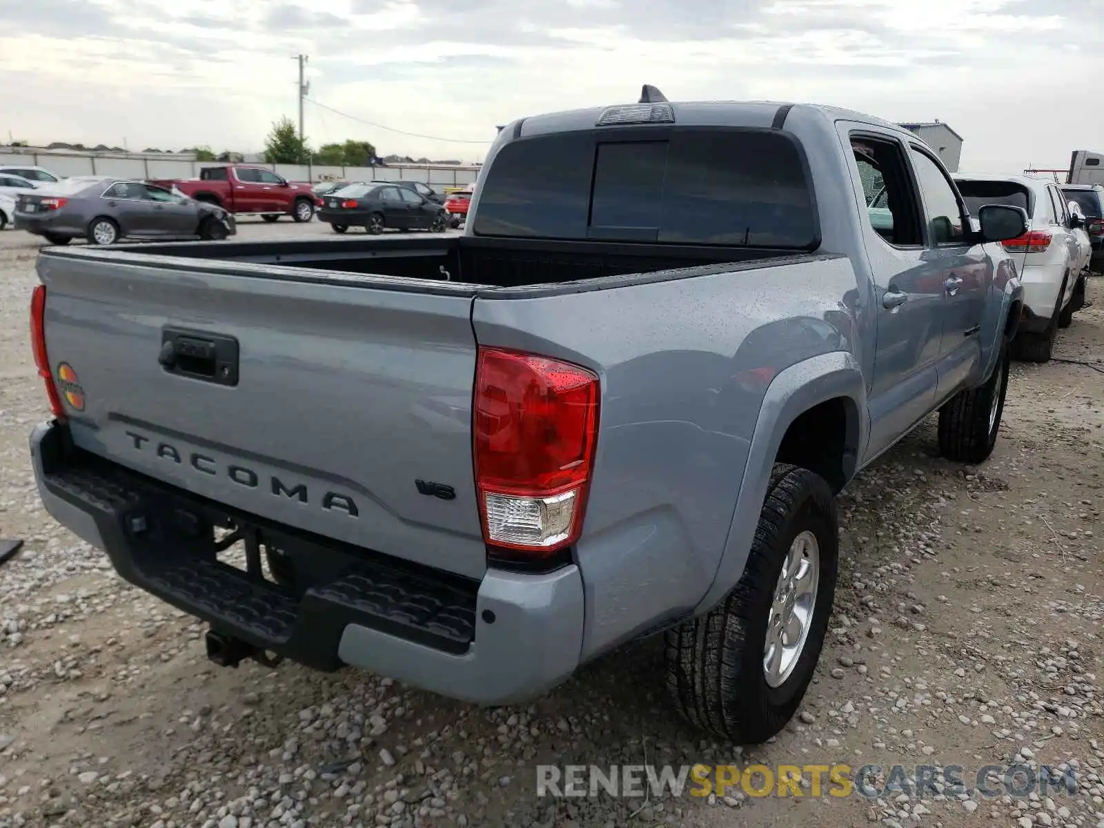 4 Photograph of a damaged car 5TFAZ5CNXMX106029 TOYOTA TACOMA 2021