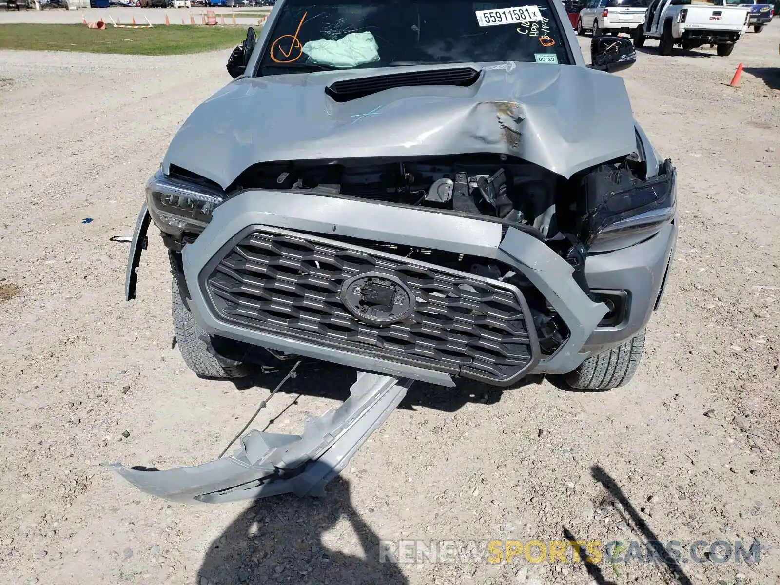 9 Photograph of a damaged car 5TFAZ5CNXMX106435 TOYOTA TACOMA 2021