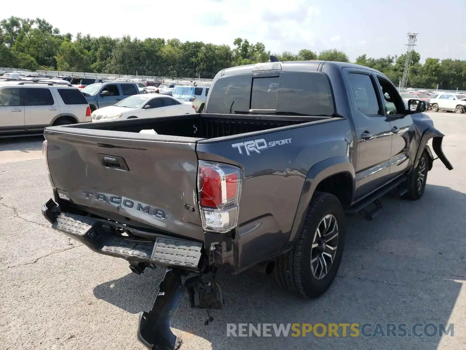 4 Photograph of a damaged car 5TFAZ5CNXMX107052 TOYOTA TACOMA 2021