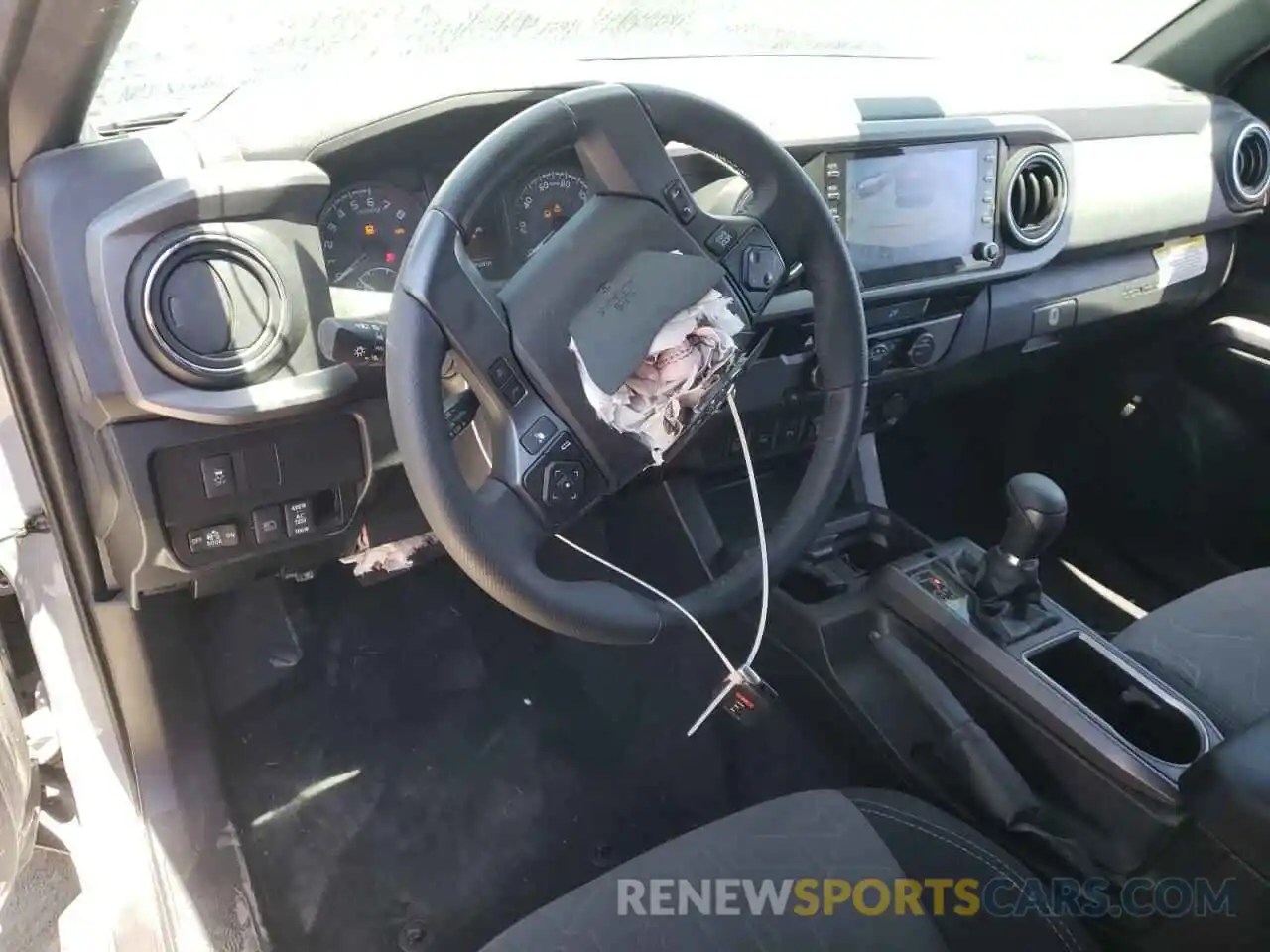 9 Photograph of a damaged car 5TFAZ5CNXMX116317 TOYOTA TACOMA 2021