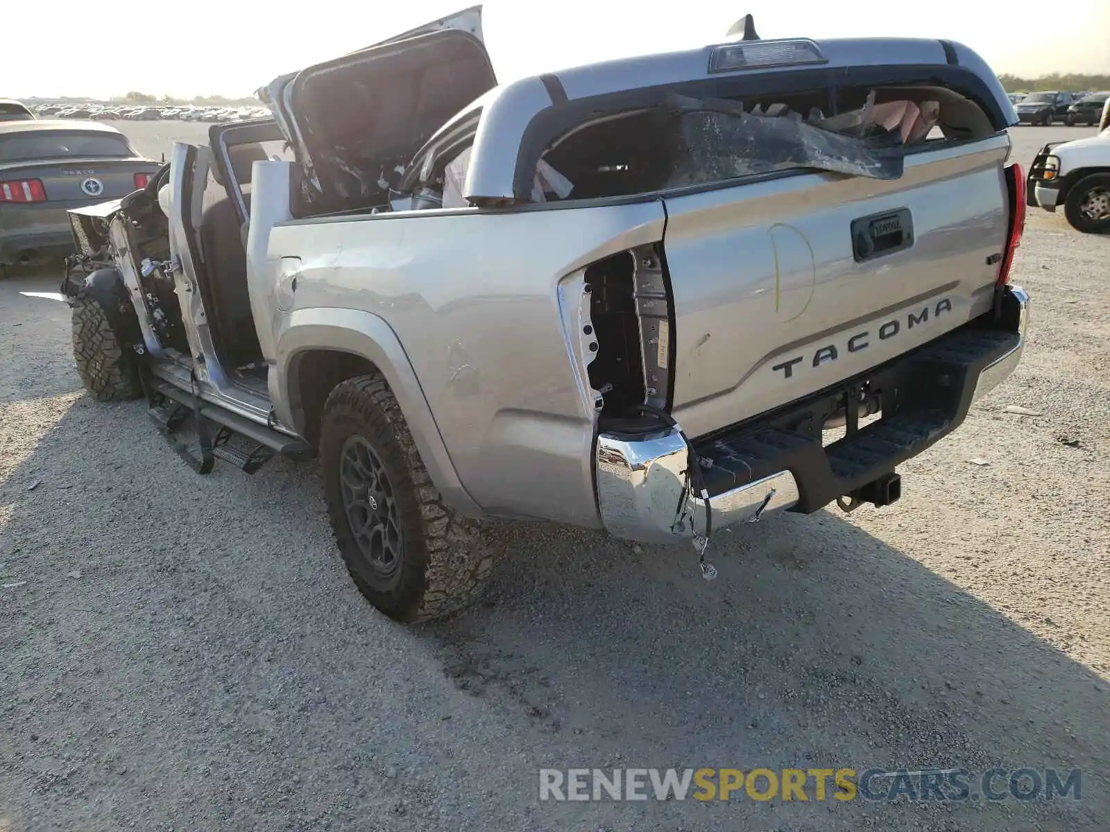 3 Photograph of a damaged car 5TFAZ5CNXMX117760 TOYOTA TACOMA 2021