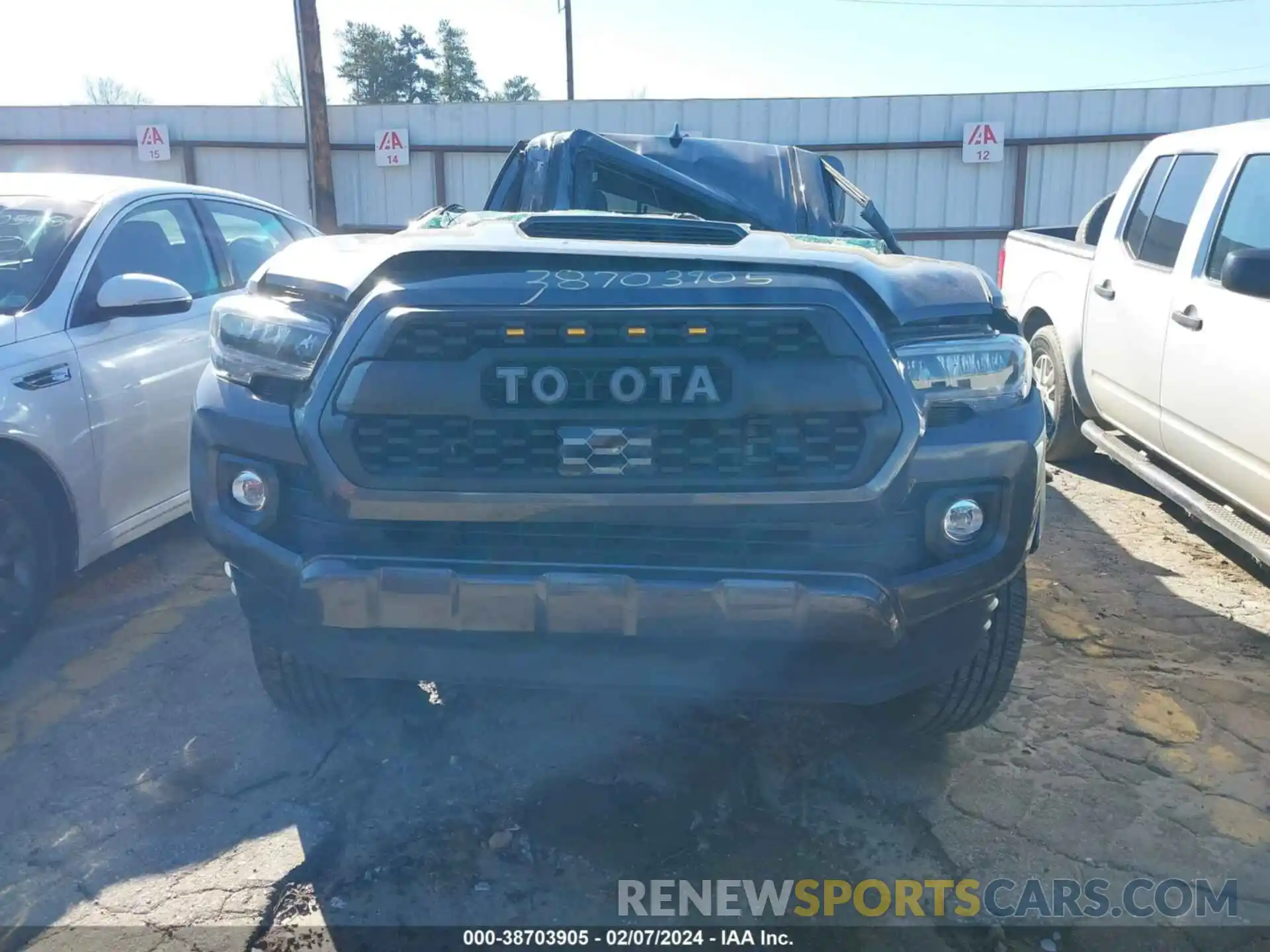 11 Фотография поврежденного автомобиля 5TFCZ5AN0MX244383 TOYOTA TACOMA 2021