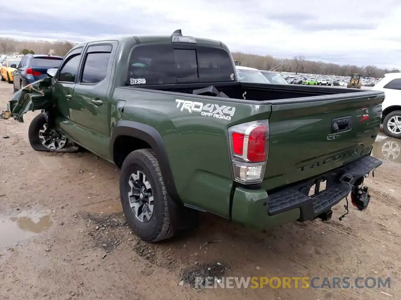 3 Photograph of a damaged car 5TFCZ5AN0MX246537 TOYOTA TACOMA 2021