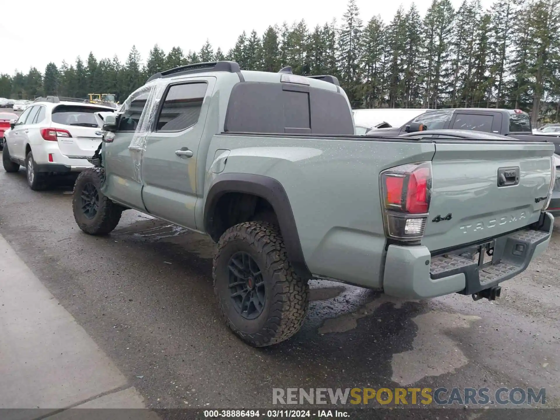 3 Photograph of a damaged car 5TFCZ5AN0MX251401 TOYOTA TACOMA 2021