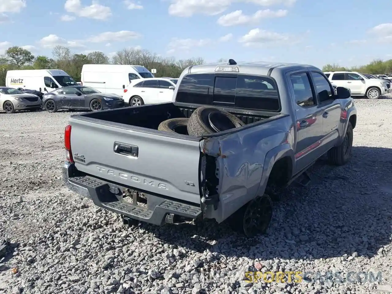 4 Photograph of a damaged car 5TFCZ5AN0MX254492 TOYOTA TACOMA 2021