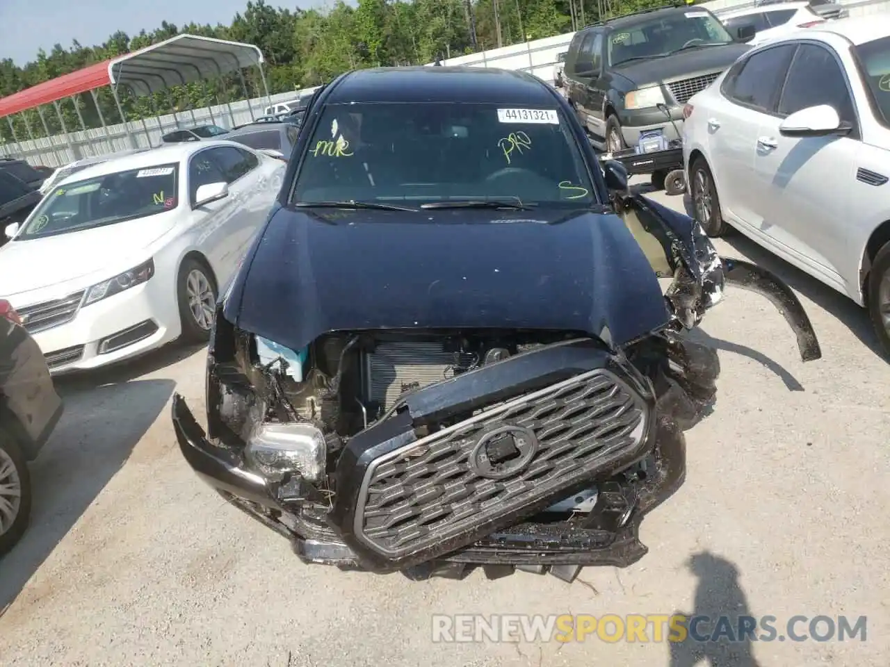 9 Photograph of a damaged car 5TFCZ5AN0MX255531 TOYOTA TACOMA 2021