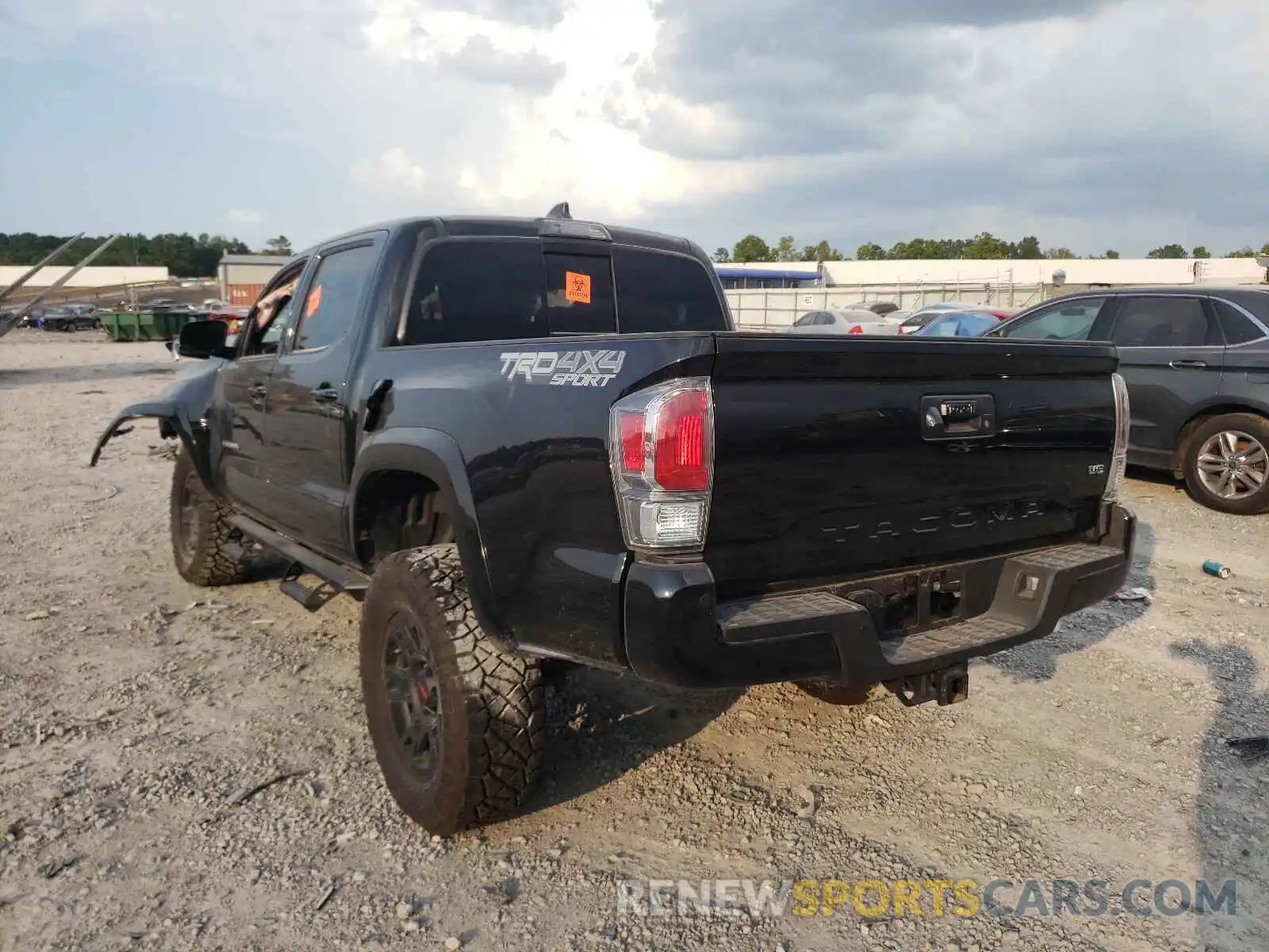 3 Photograph of a damaged car 5TFCZ5AN0MX255626 TOYOTA TACOMA 2021