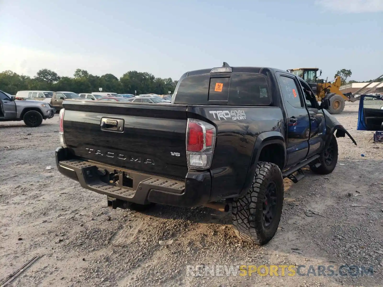 4 Photograph of a damaged car 5TFCZ5AN0MX255626 TOYOTA TACOMA 2021