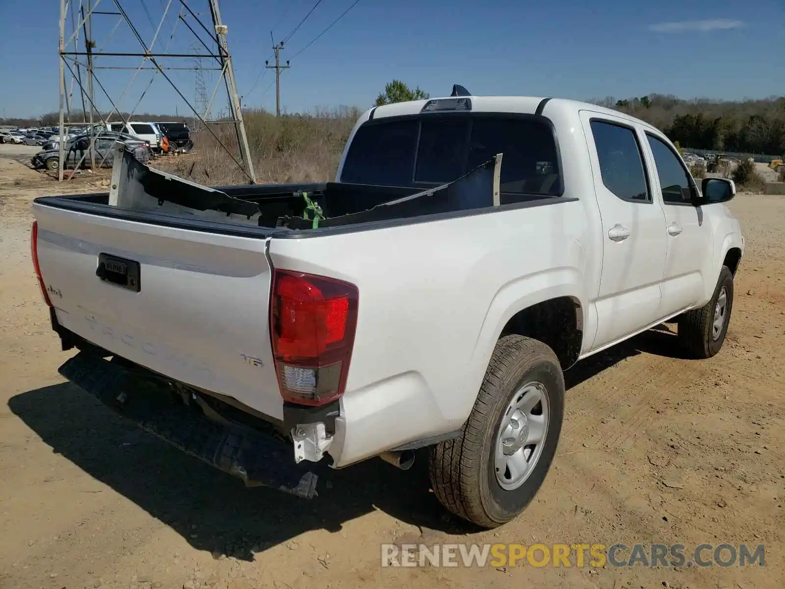 4 Photograph of a damaged car 5TFCZ5AN0MX257411 TOYOTA TACOMA 2021