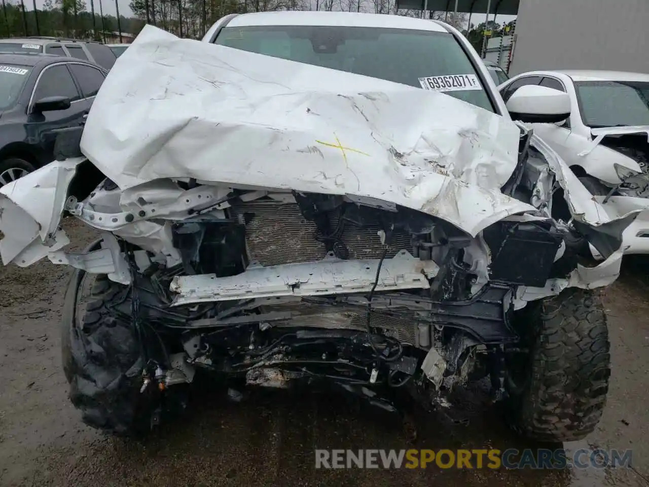 9 Photograph of a damaged car 5TFCZ5AN0MX257926 TOYOTA TACOMA 2021